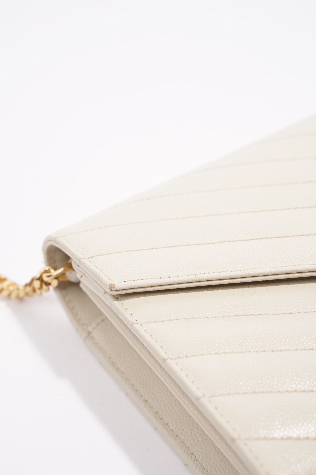 Saint Laurent Cassandra Chain Wallet White / Gold