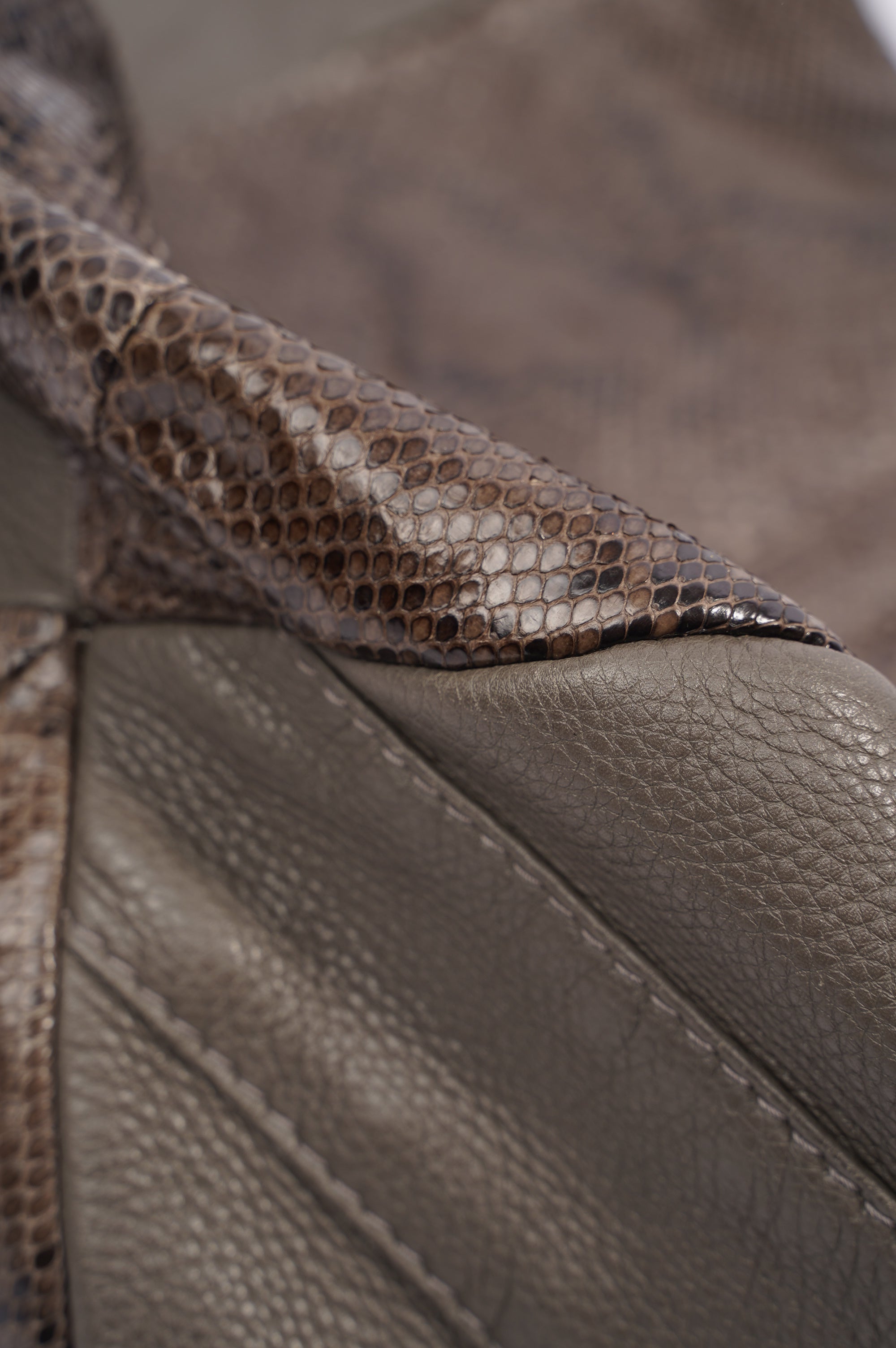 Gucci Womens Python Hobo Bag Grey