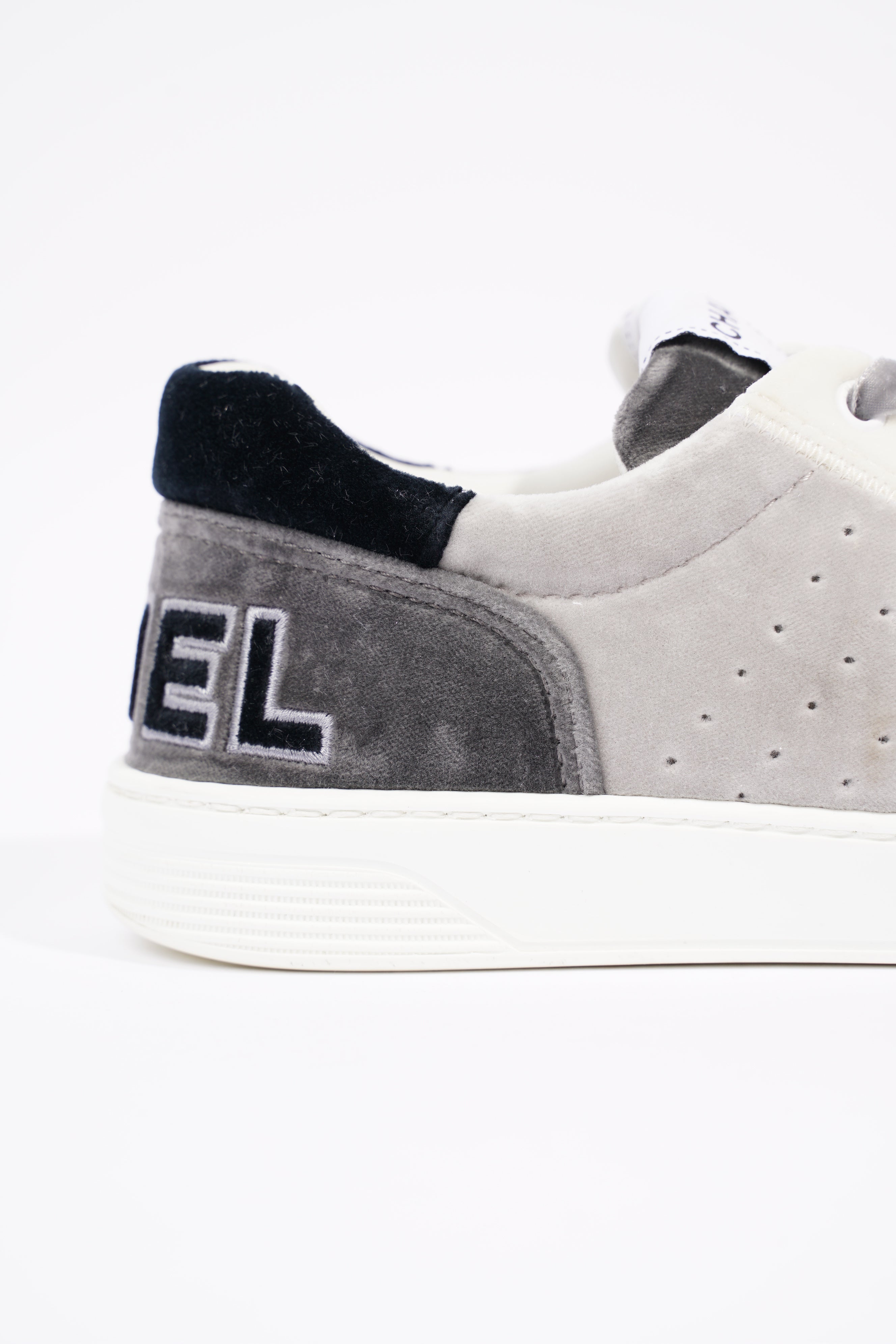 Chanel Womens Low Top Sneakers Grey / Navy / Cream EU 40.5 / UK 7.5