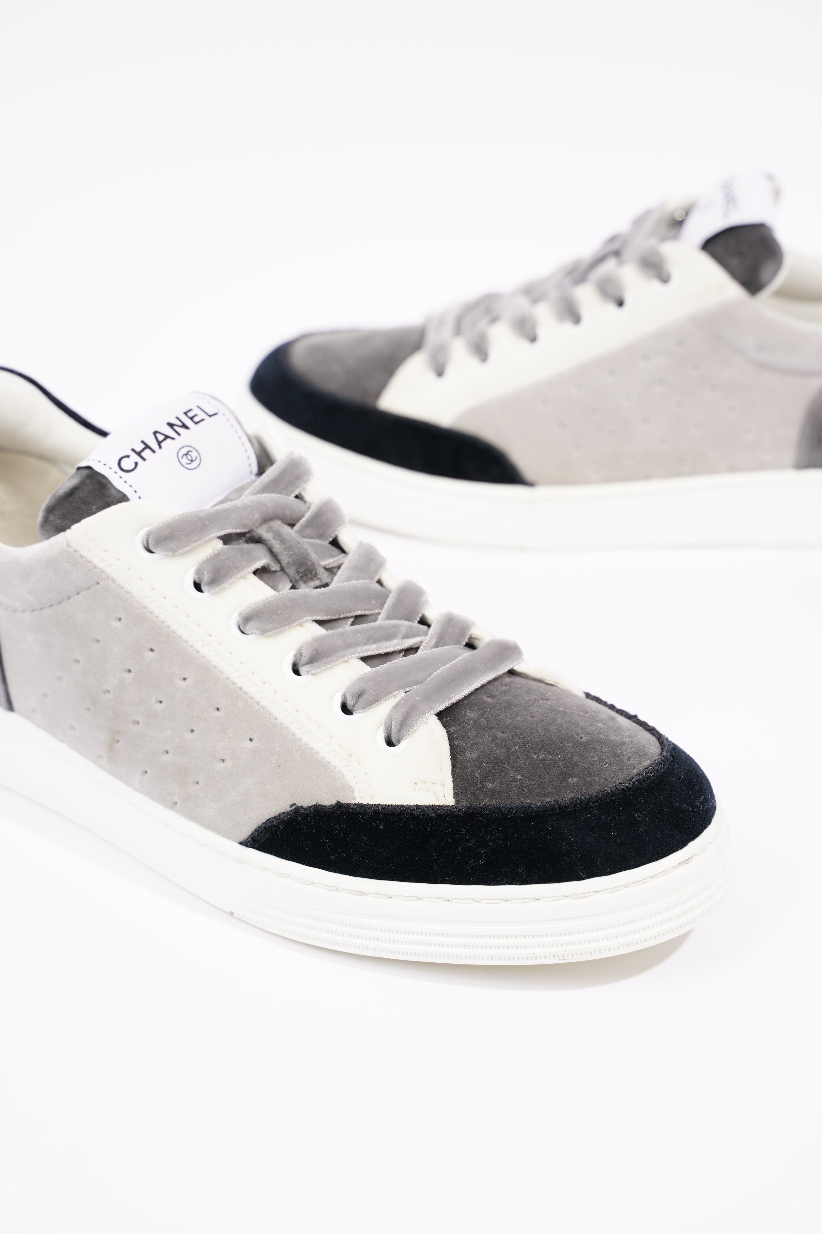 Chanel Womens Low Top Sneakers Grey / Navy / Cream EU 40.5 / UK 7.5