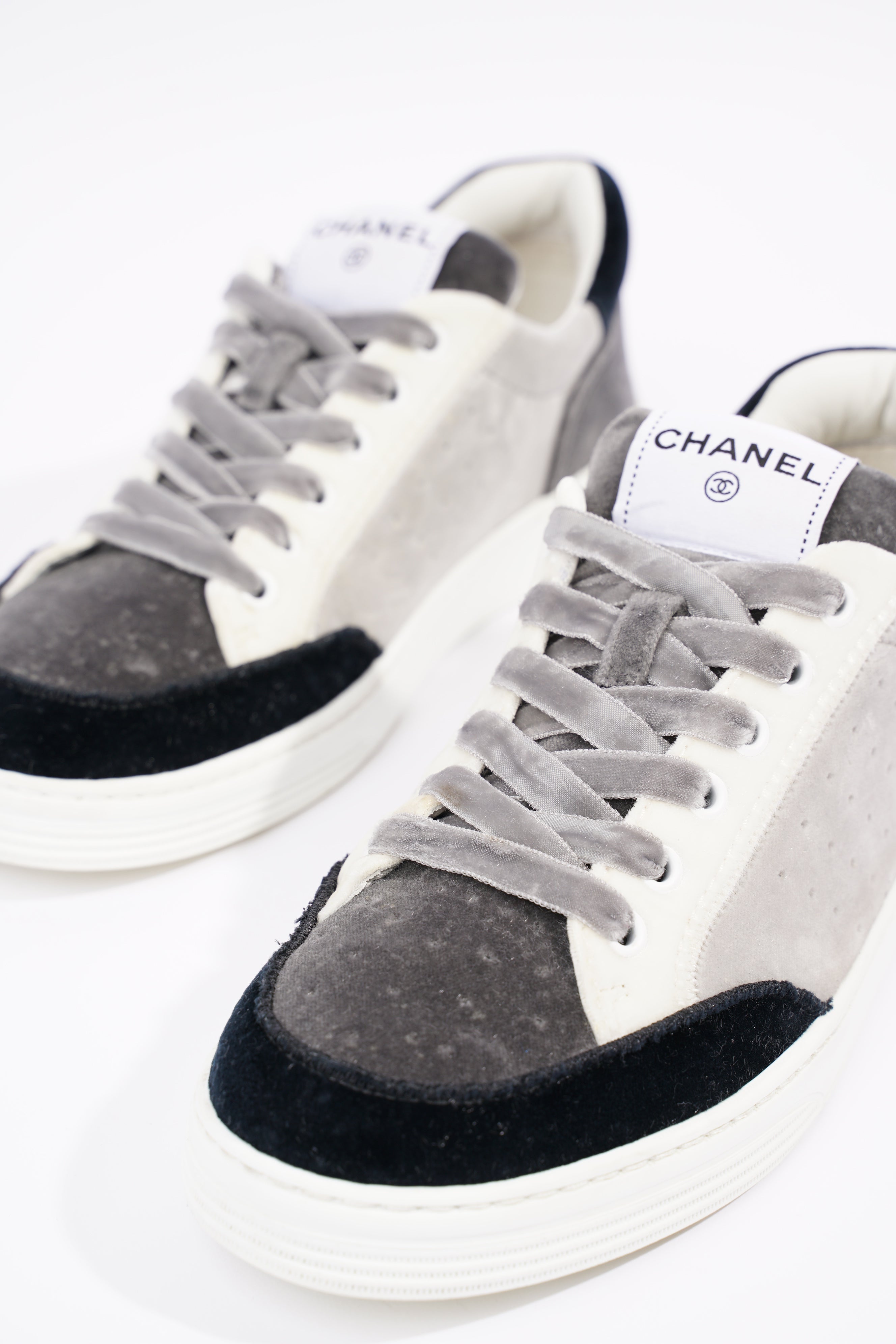 Chanel Womens Low Top Sneakers Grey / Navy / Cream EU 40.5 / UK 7.5