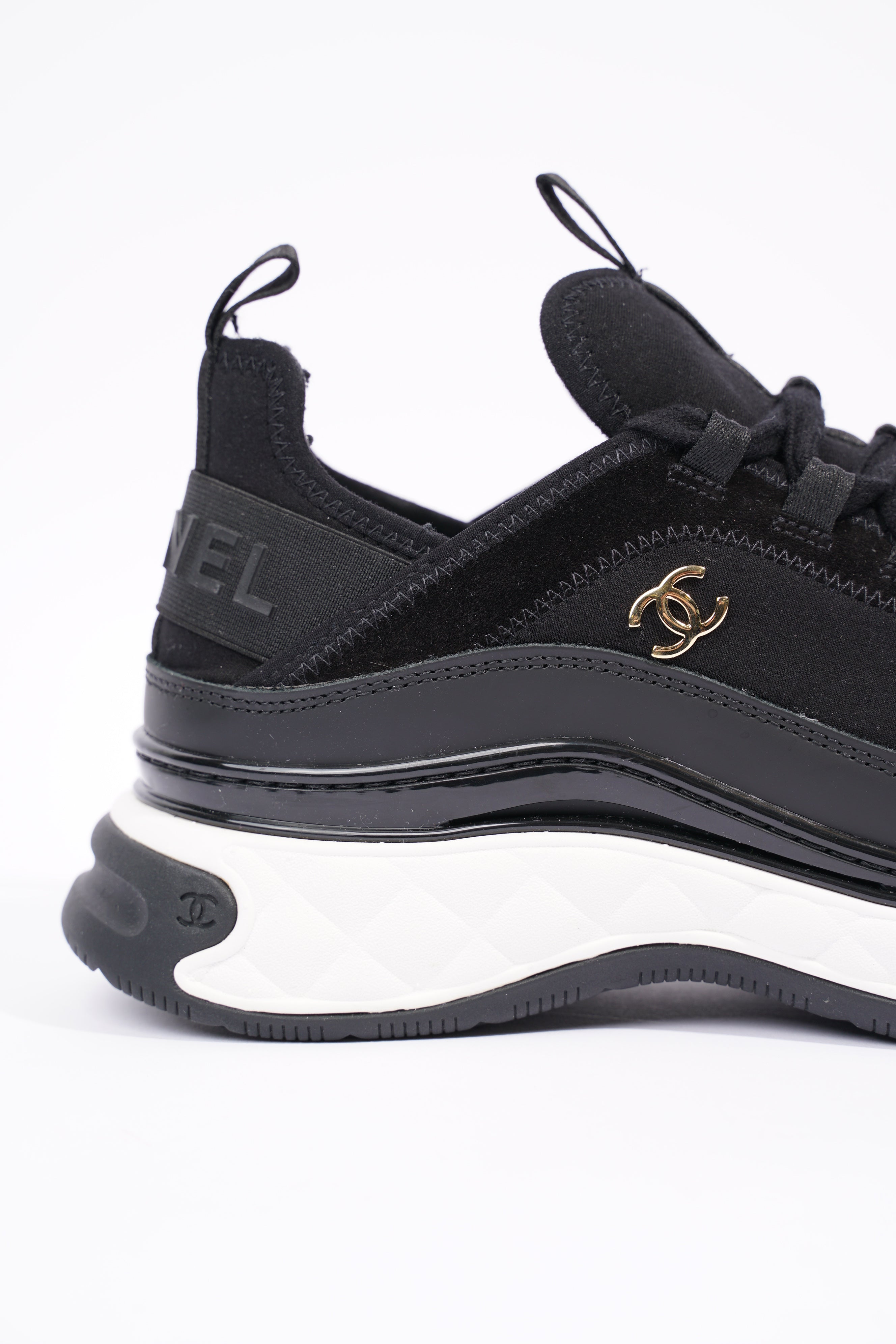 Chanel Womens CC Logo Black / White EU 41 / UK 8