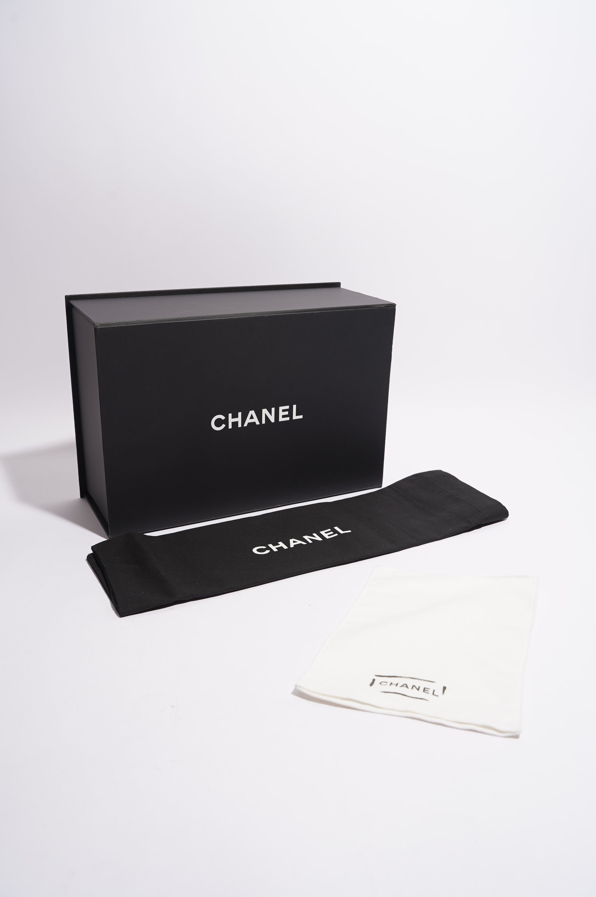 Chanel Womens Reissue 2.55 So Black Patent