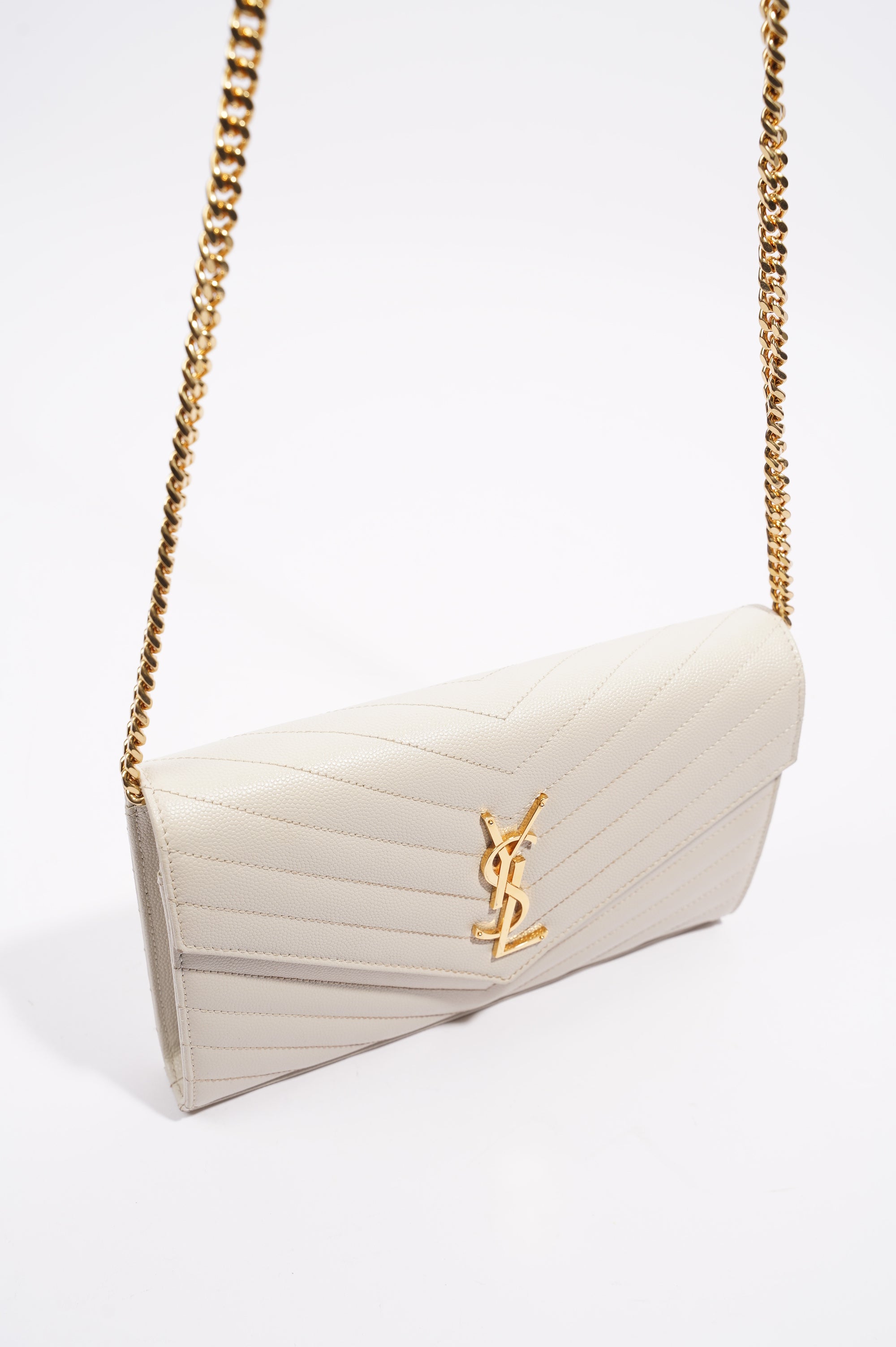 Saint Laurent Cassandra Chain Wallet White / Gold
