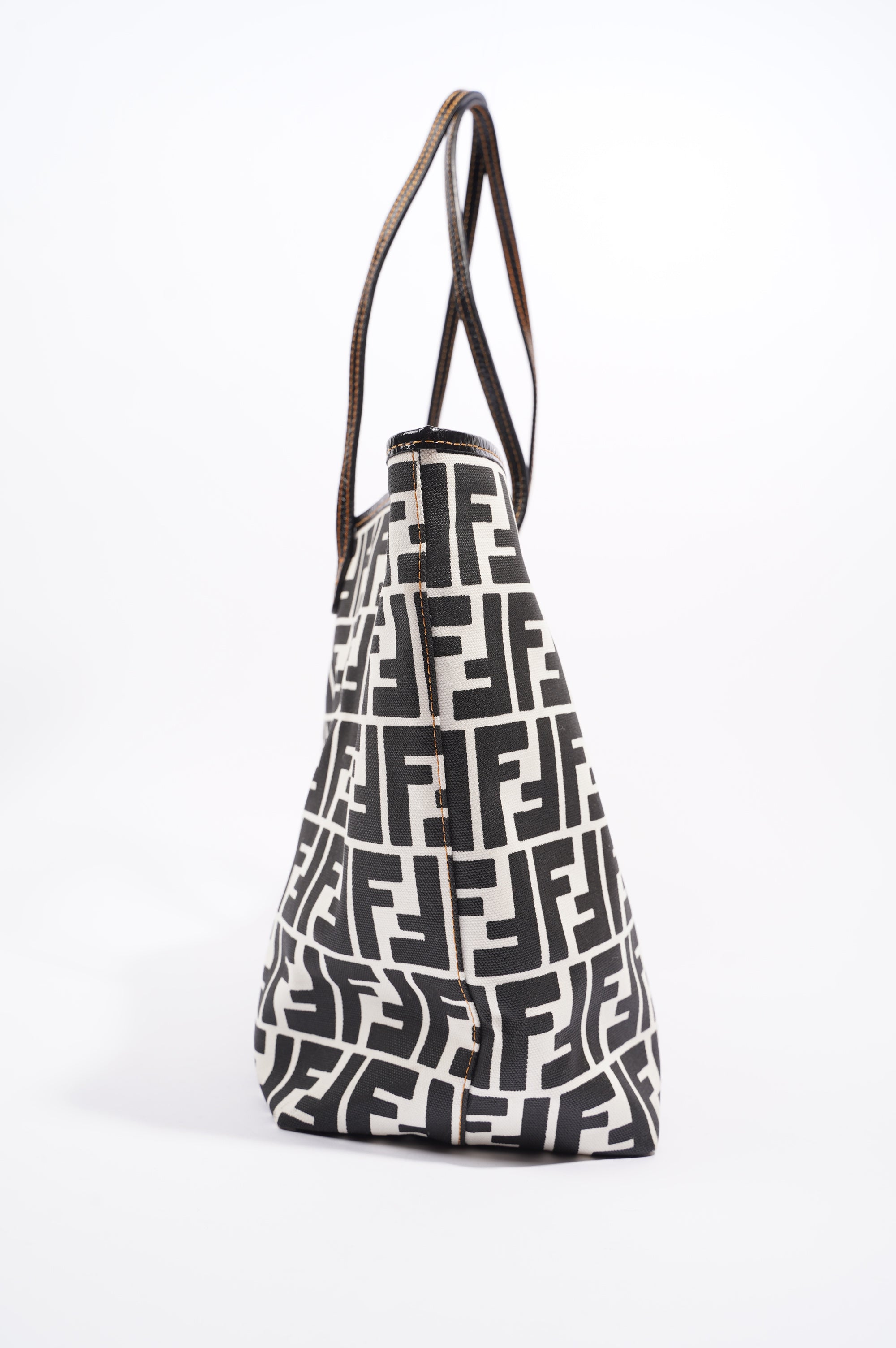 Fendi Womens Zucca Tote Bag Black / White
