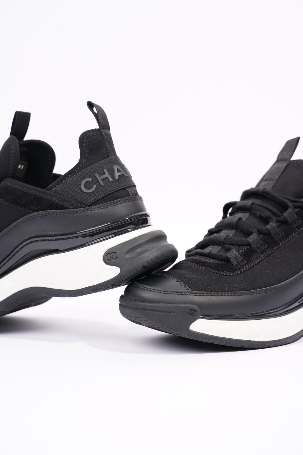 Chanel Womens CC Logo Black / White EU 41 / UK 8