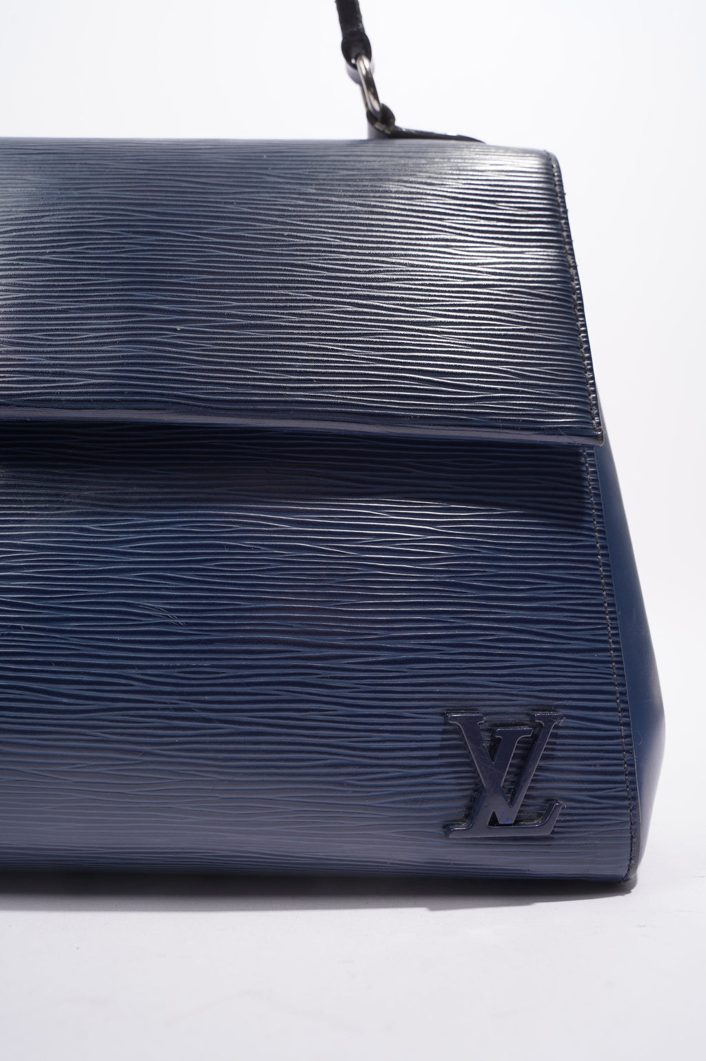 Louis Vuitton Womens Cluny Bag Indigo Epi Leather MM