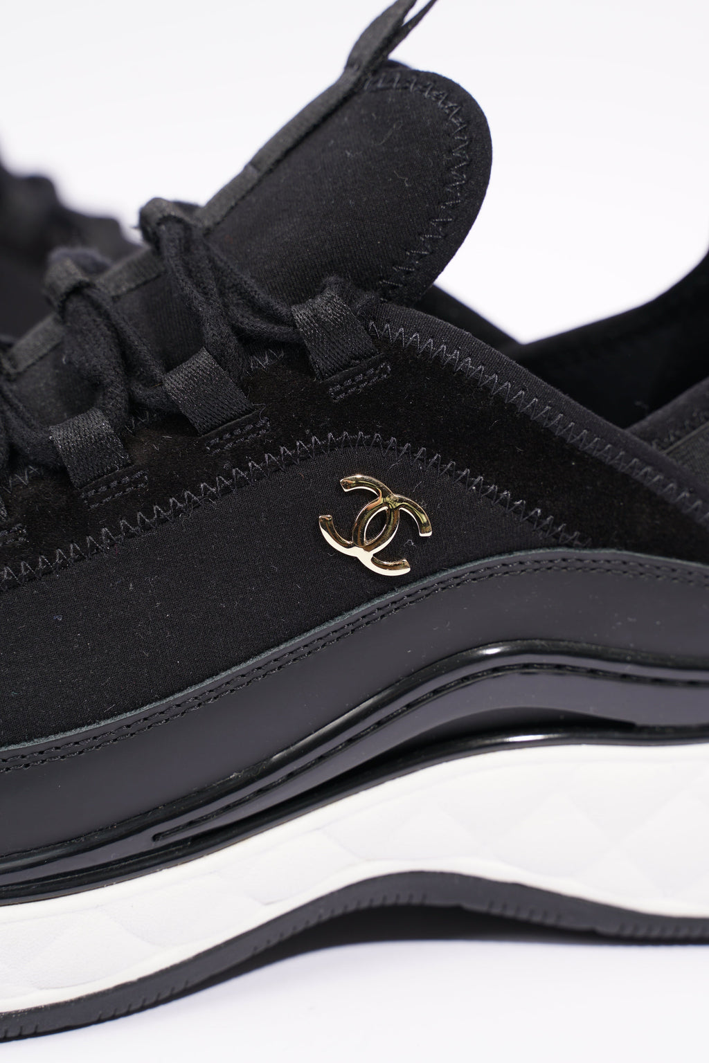 Chanel Womens CC Logo Black / White EU 41 / UK 8