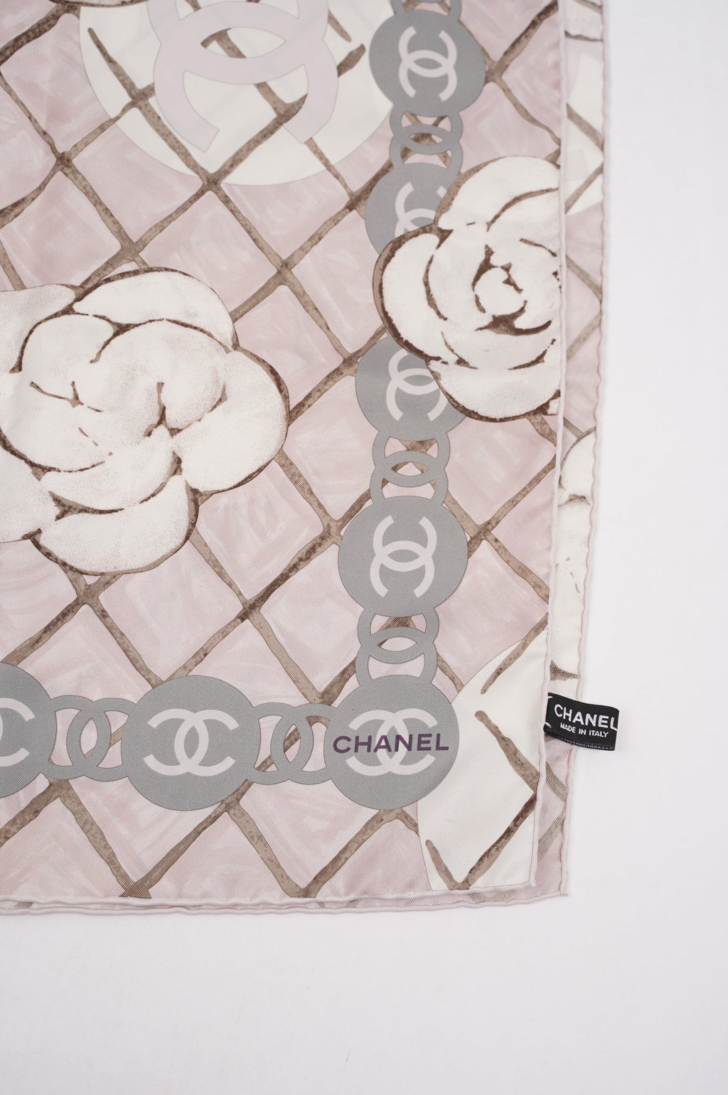 Chanel Silk Scarf White / Rose