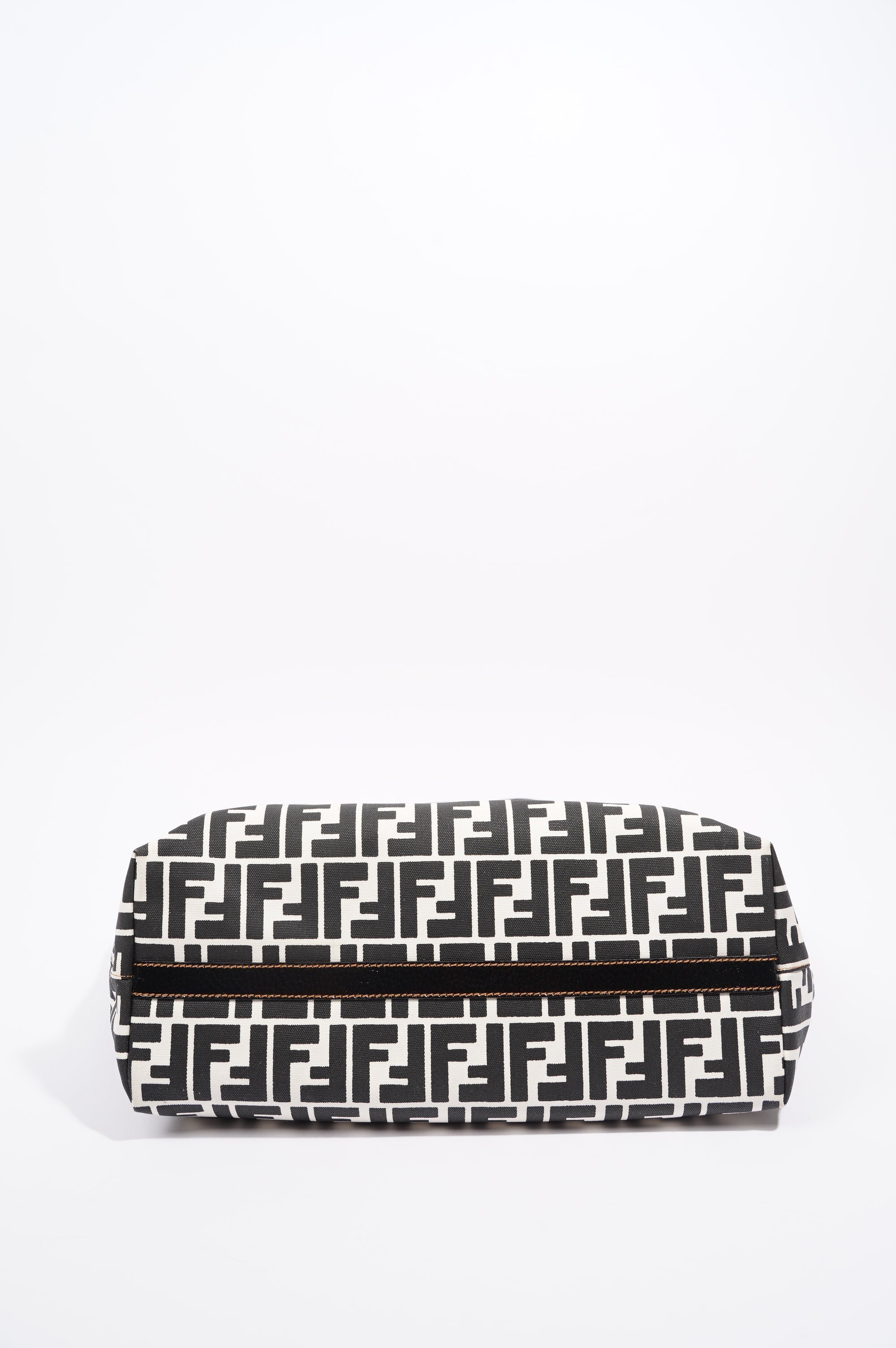 Fendi Womens Zucca Tote Bag Black / White