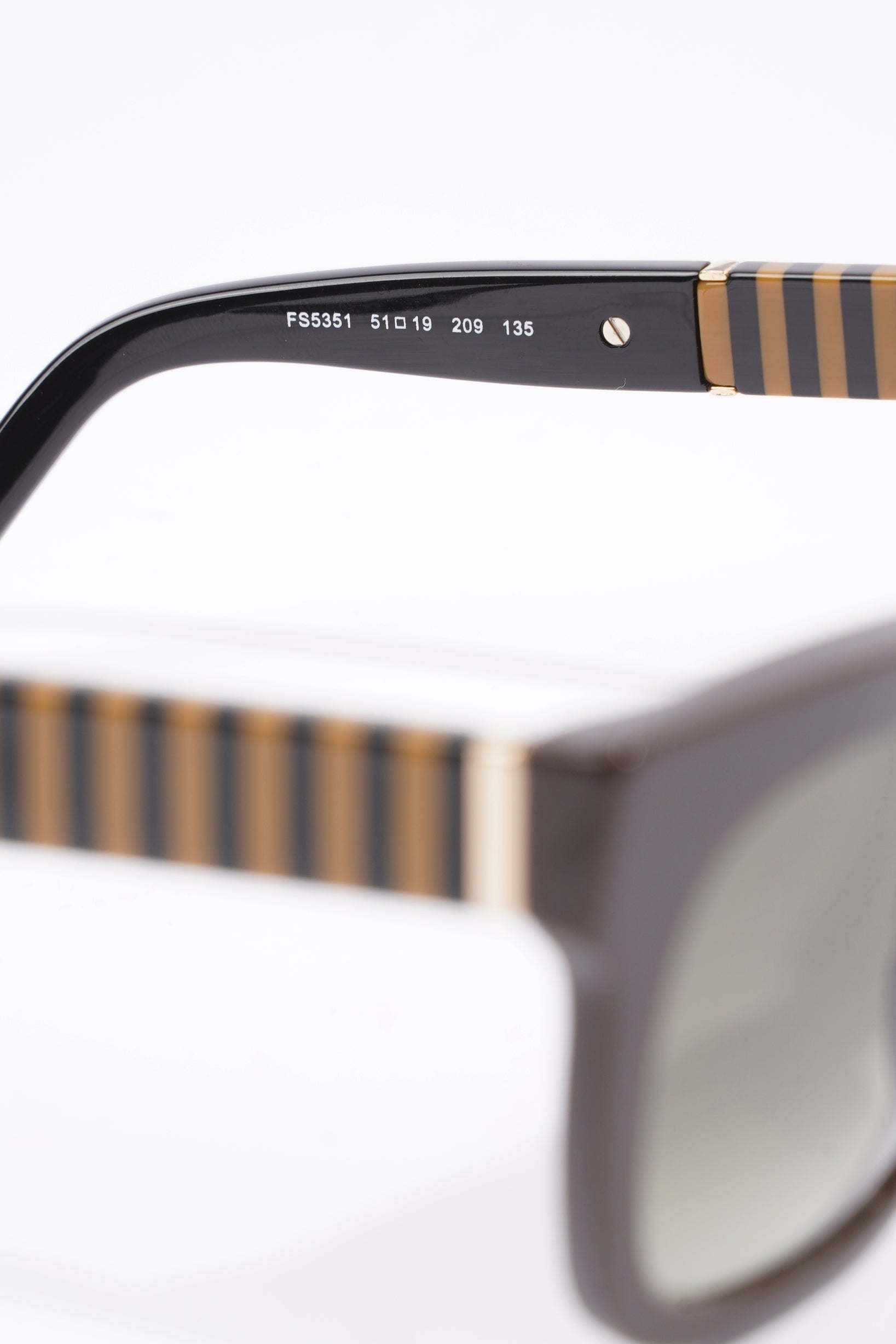 Fendi Womens FS5351 Sunglasses Brown / Gold 135