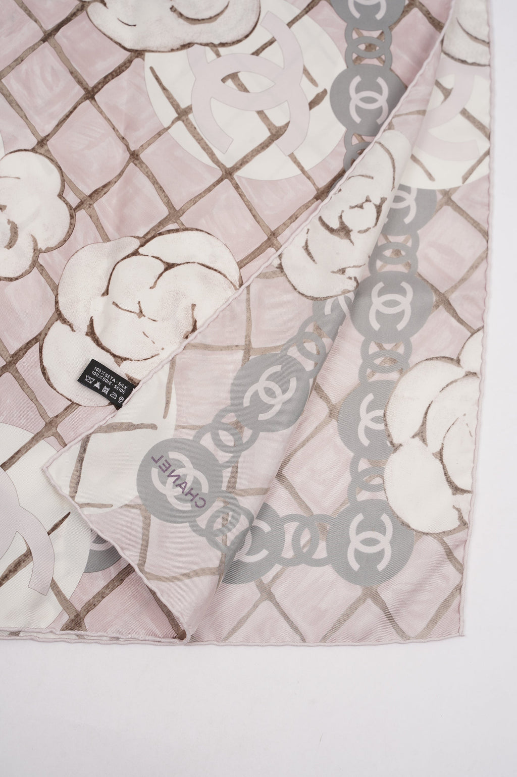 Chanel Silk Scarf White / Rose