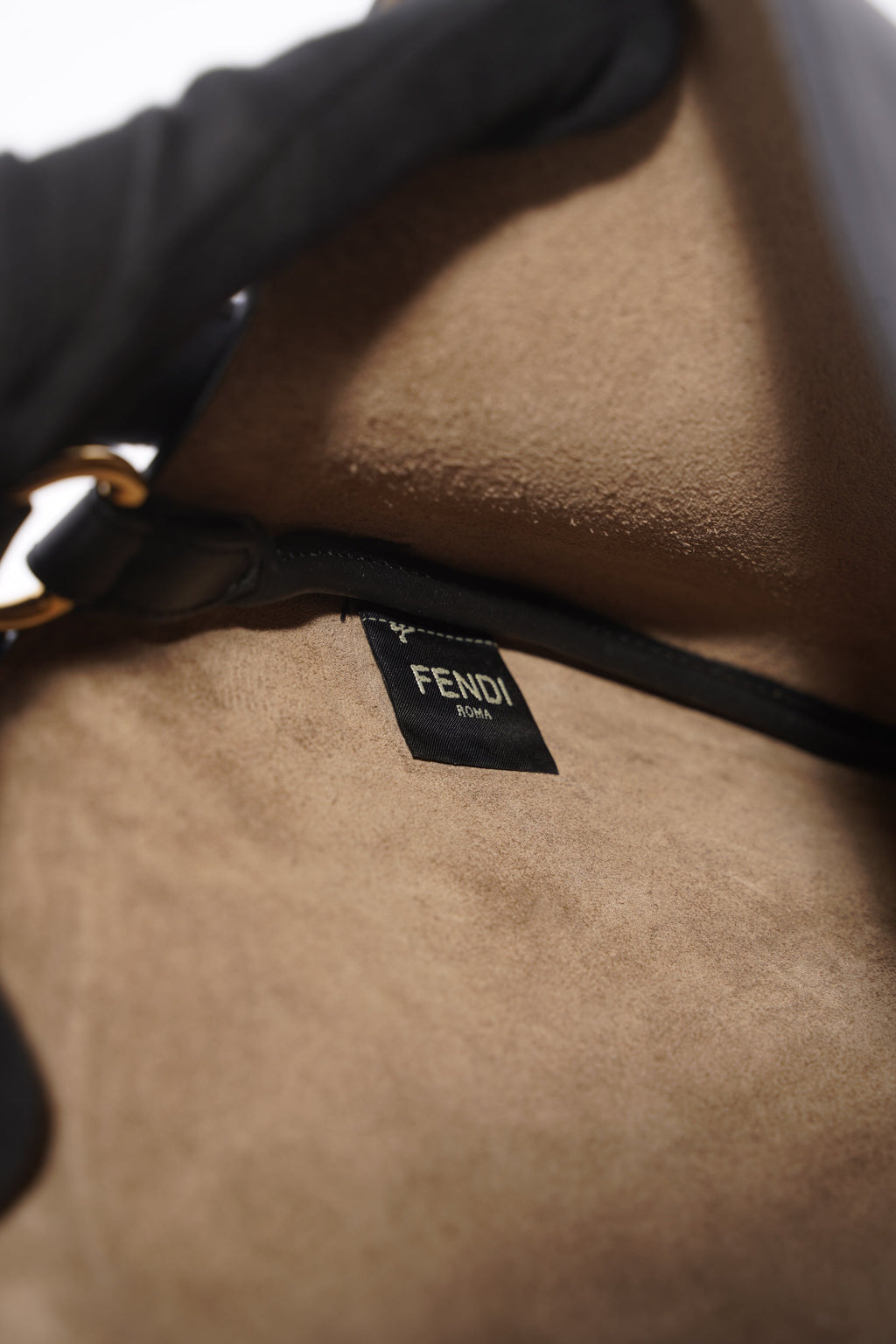 Fendi Womens Croissant Bag Black