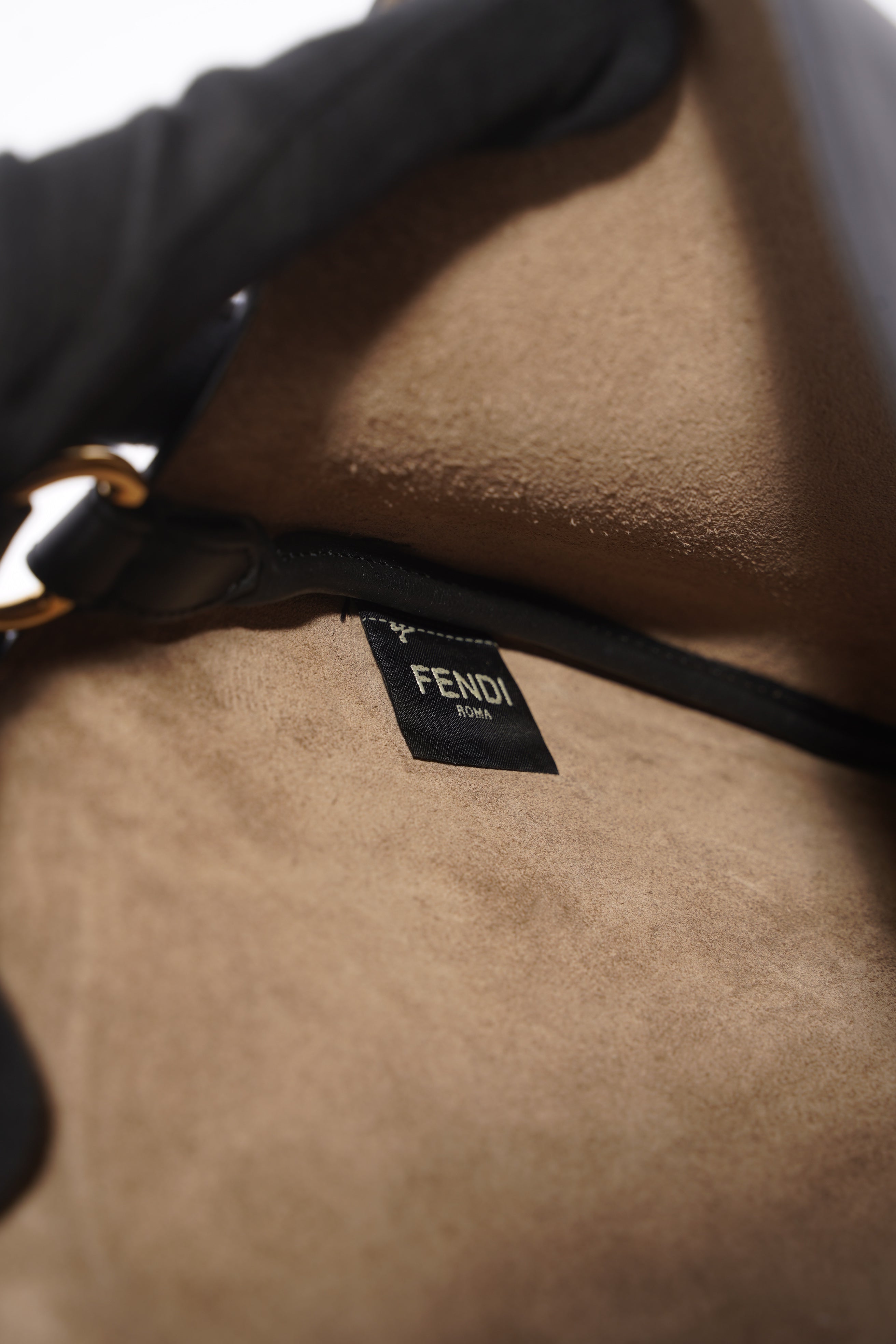 Fendi Womens Croissant Bag Black