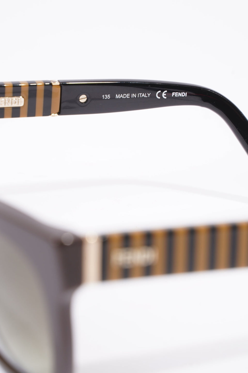 Fendi Womens FS5351 Sunglasses Brown / Gold 135