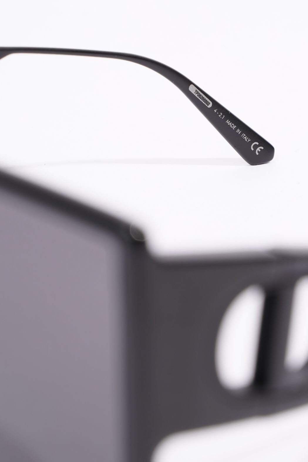 Christian Dior Womens 30 Montaigne Sunglasses Black Acetate