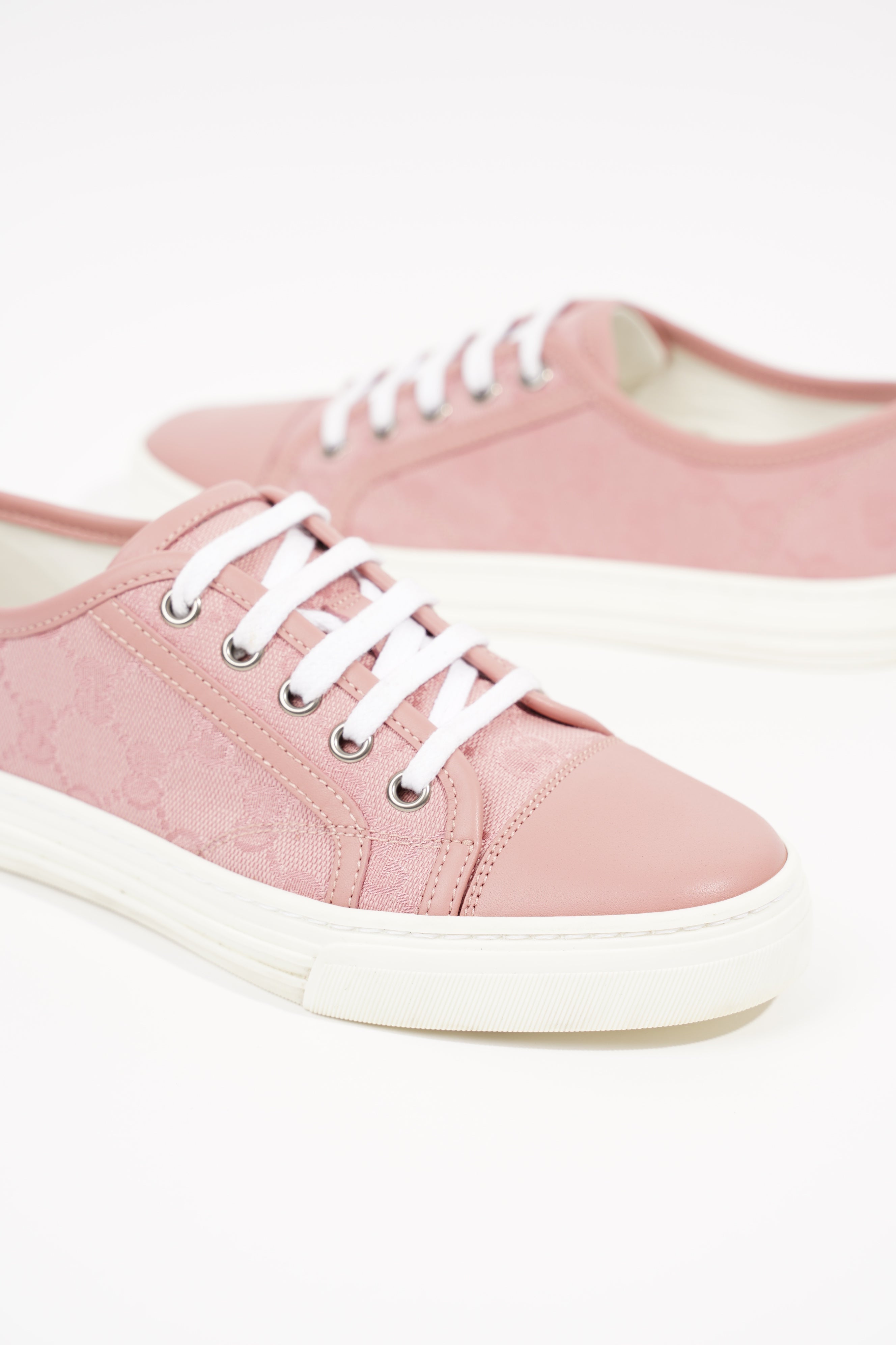 Gucci Womens GG Low Top Sneaker Pink EU 34.5 / UK 1.5