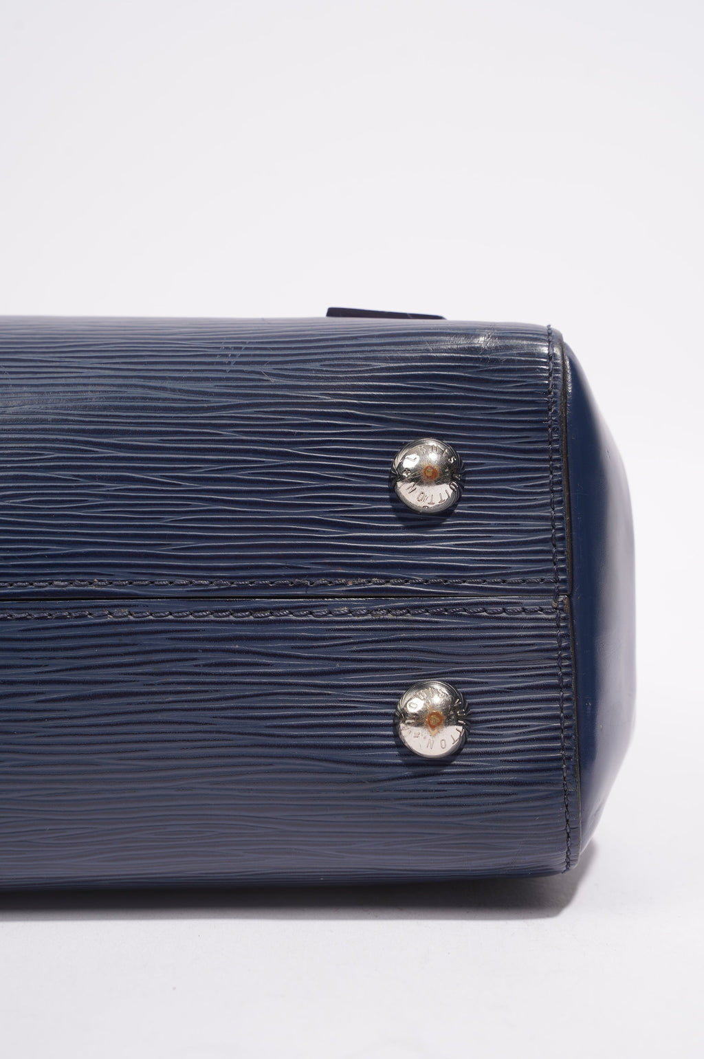 Louis Vuitton Womens Cluny Bag Indigo Epi Leather MM