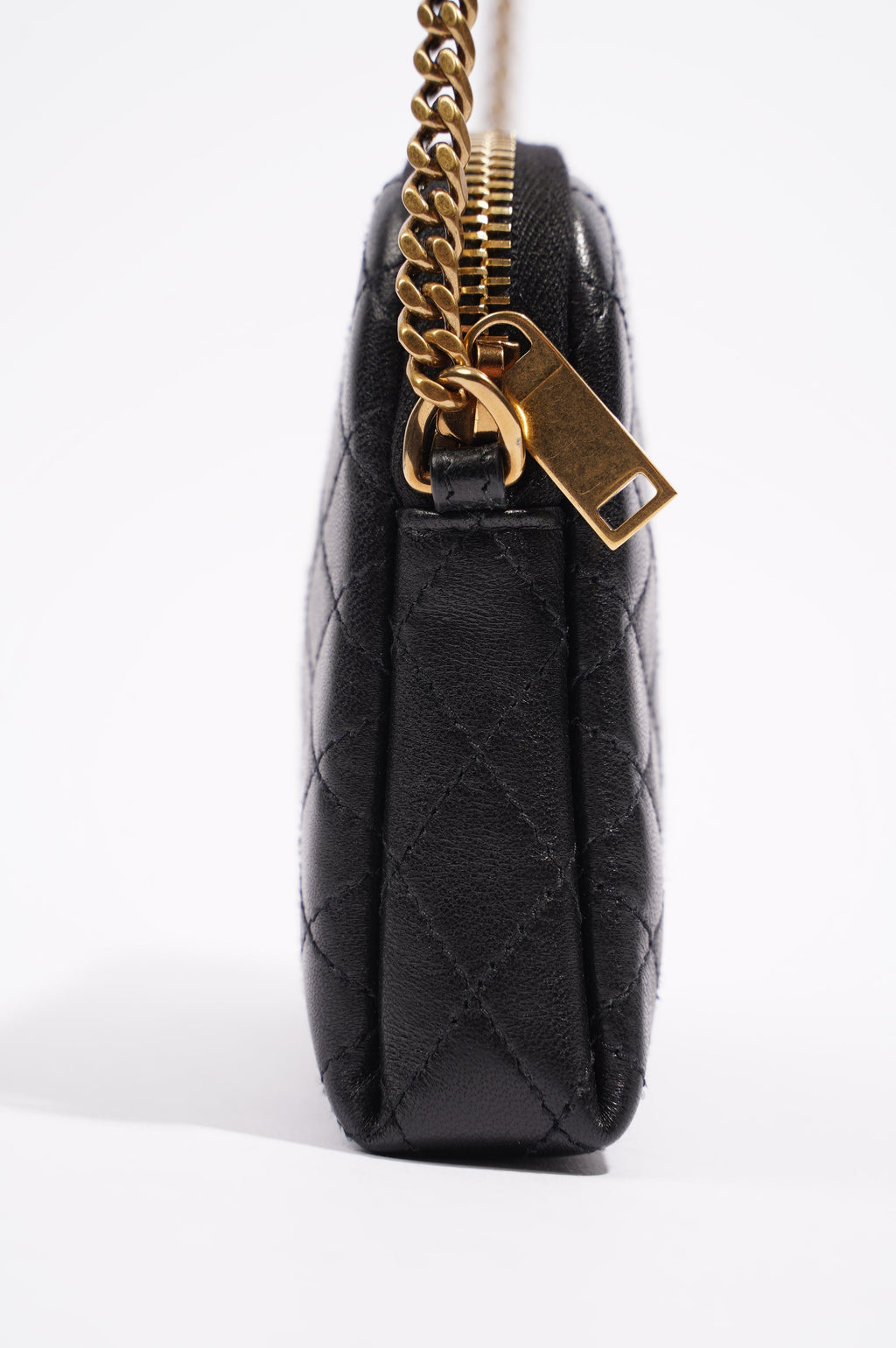 Saint Laurent Womens Gaby Zipped Pouch Black / Gold