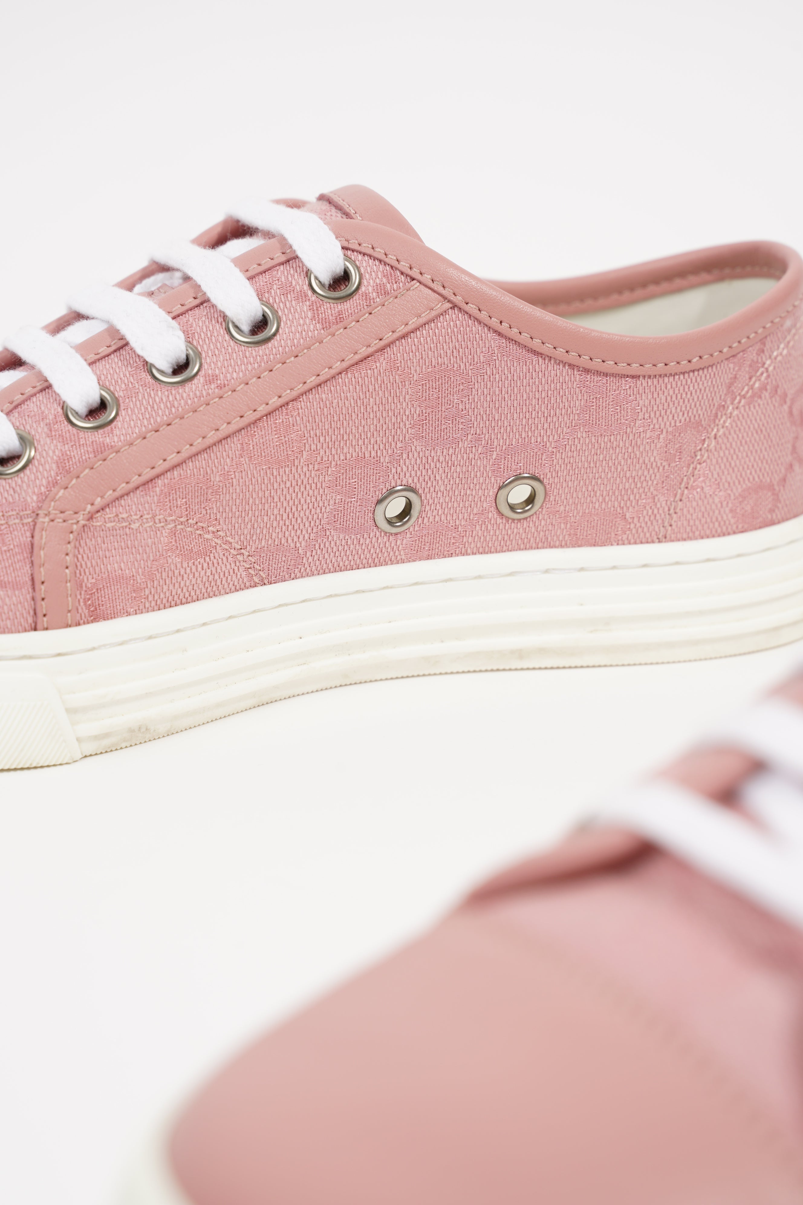 Gucci Womens GG Low Top Sneaker Pink EU 34.5 / UK 1.5