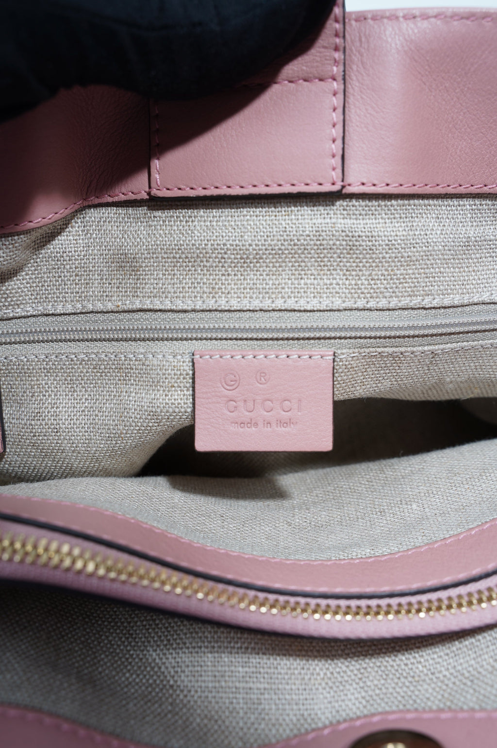 Gucci Womens Microguccissima Tote Bag Medium