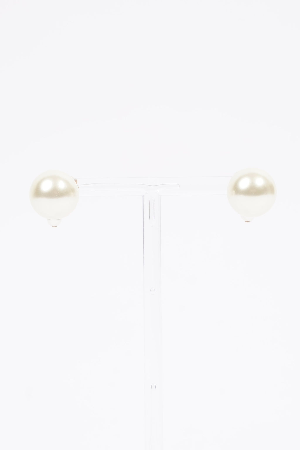 Christian Dior Womens Dior Tribales Earrings Faux Pearls / Gold Finish