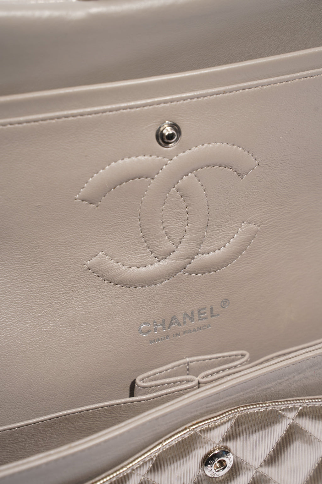 Chanel Womens Classic Flap Silver Medium