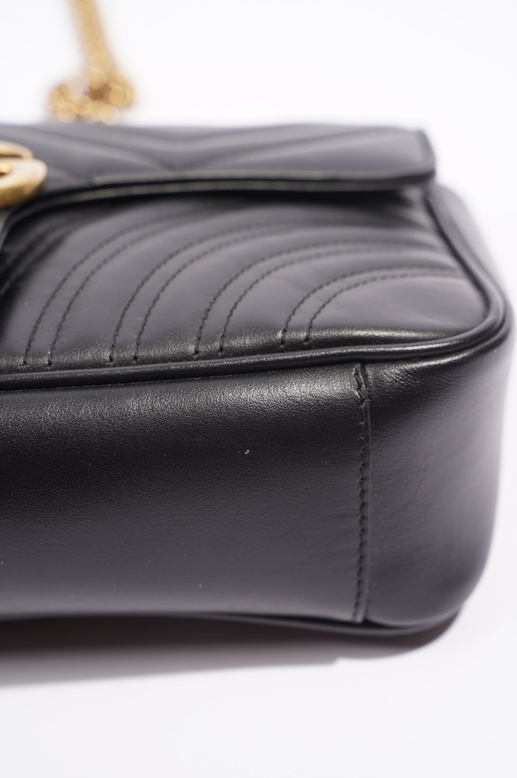 Gucci Womens Marmont Flap Black / Gold Small