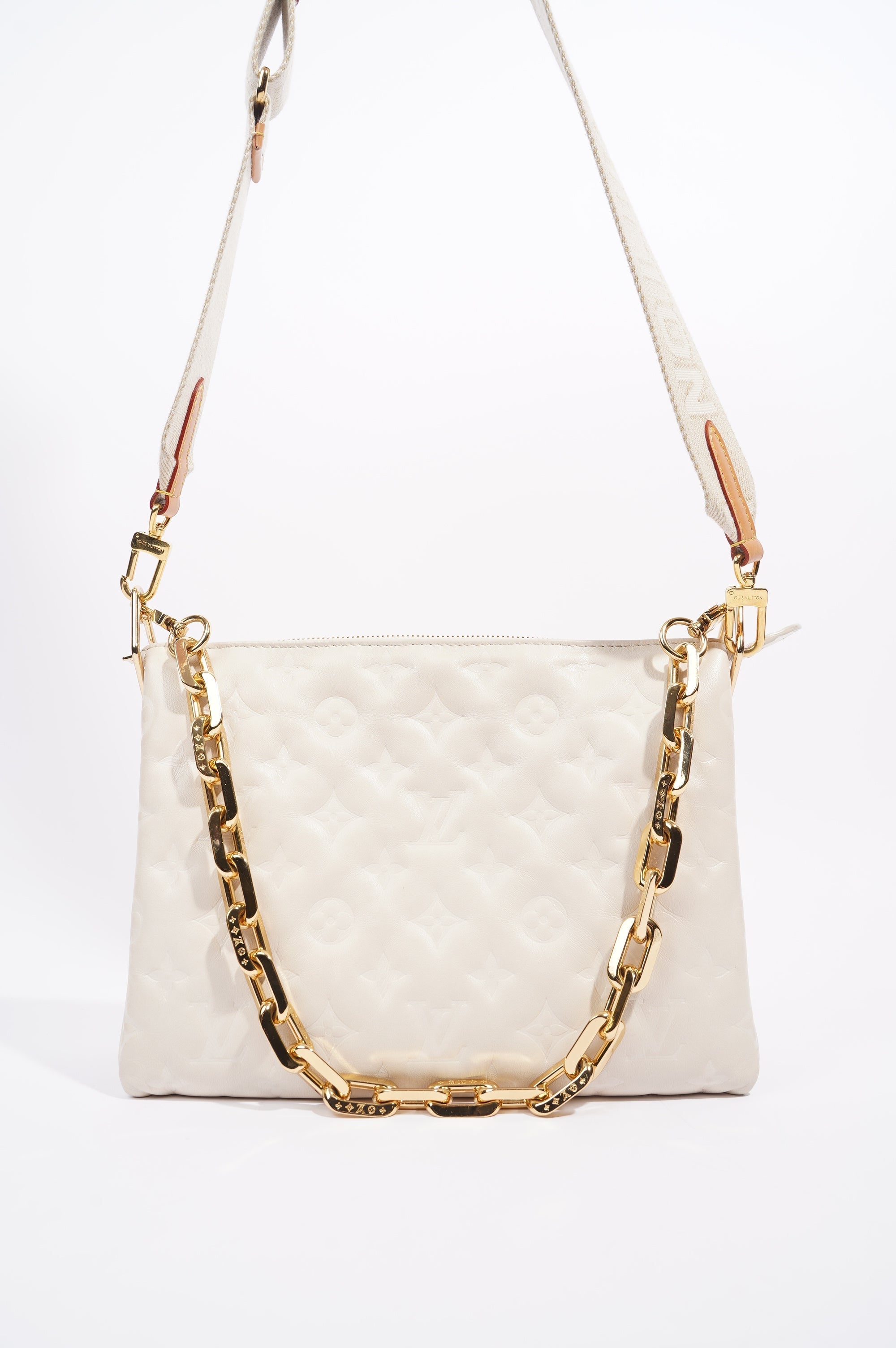 Louis Vuitton Womens Coussin Cream PM