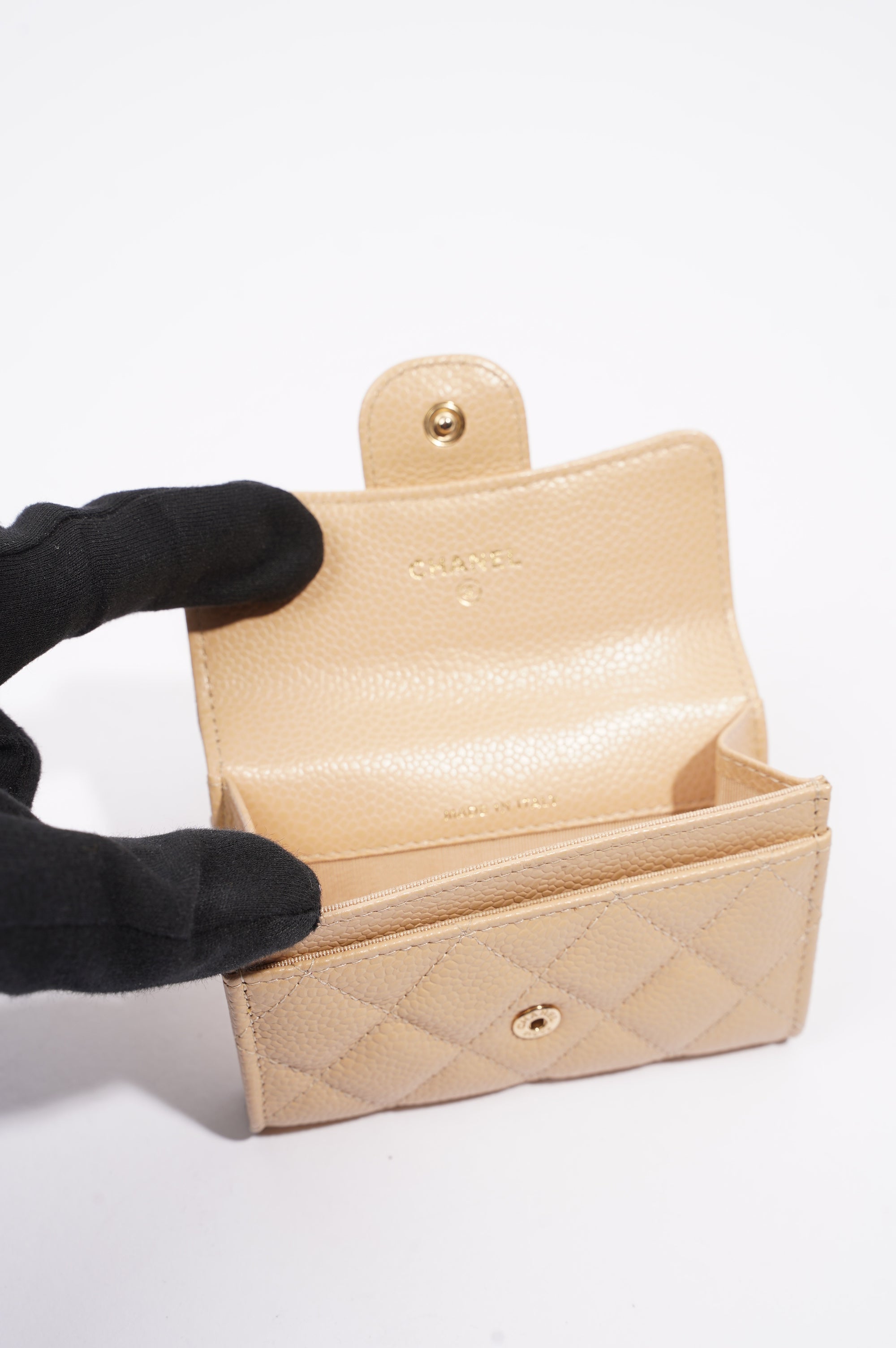 Chanel Womens Card Holder Beige Caviar
