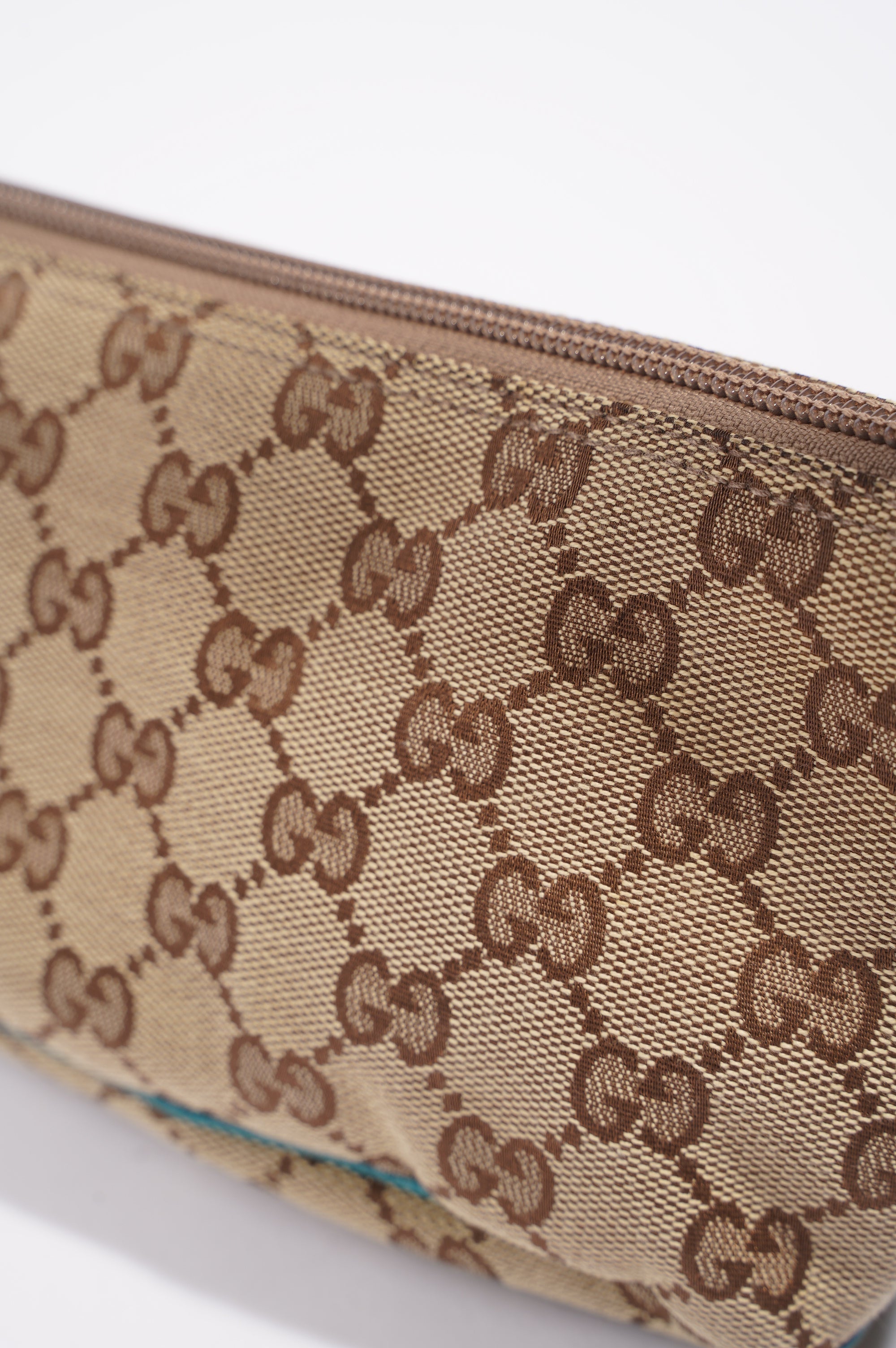 Gucci Womens Boat Pochette Beige / Blue