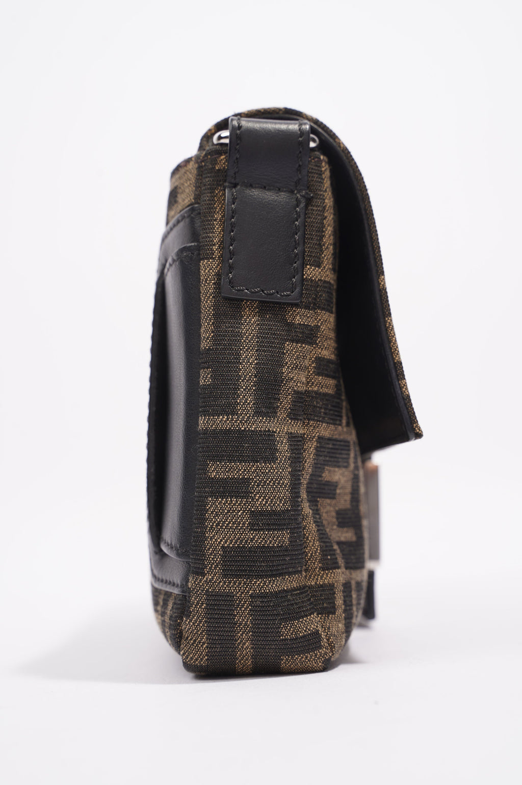 Fendi Womens Baguette Bag Beige / Brown