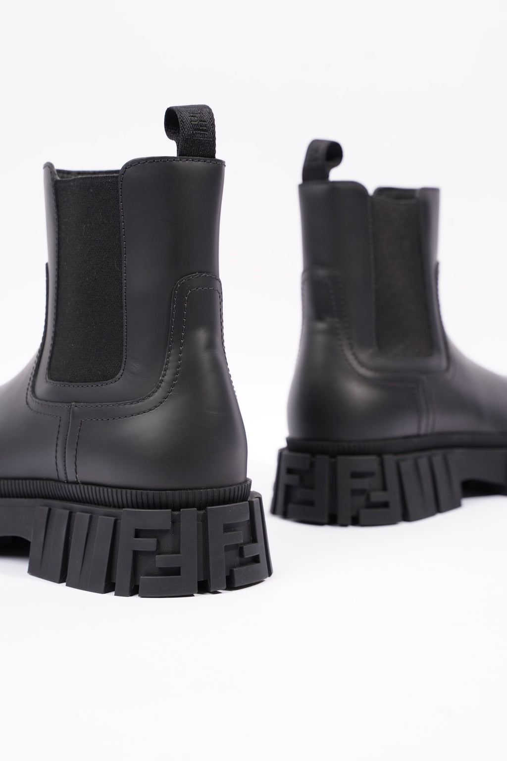 Fendi Mens Leather Chelsea Boot Black EU 41 / UK 7