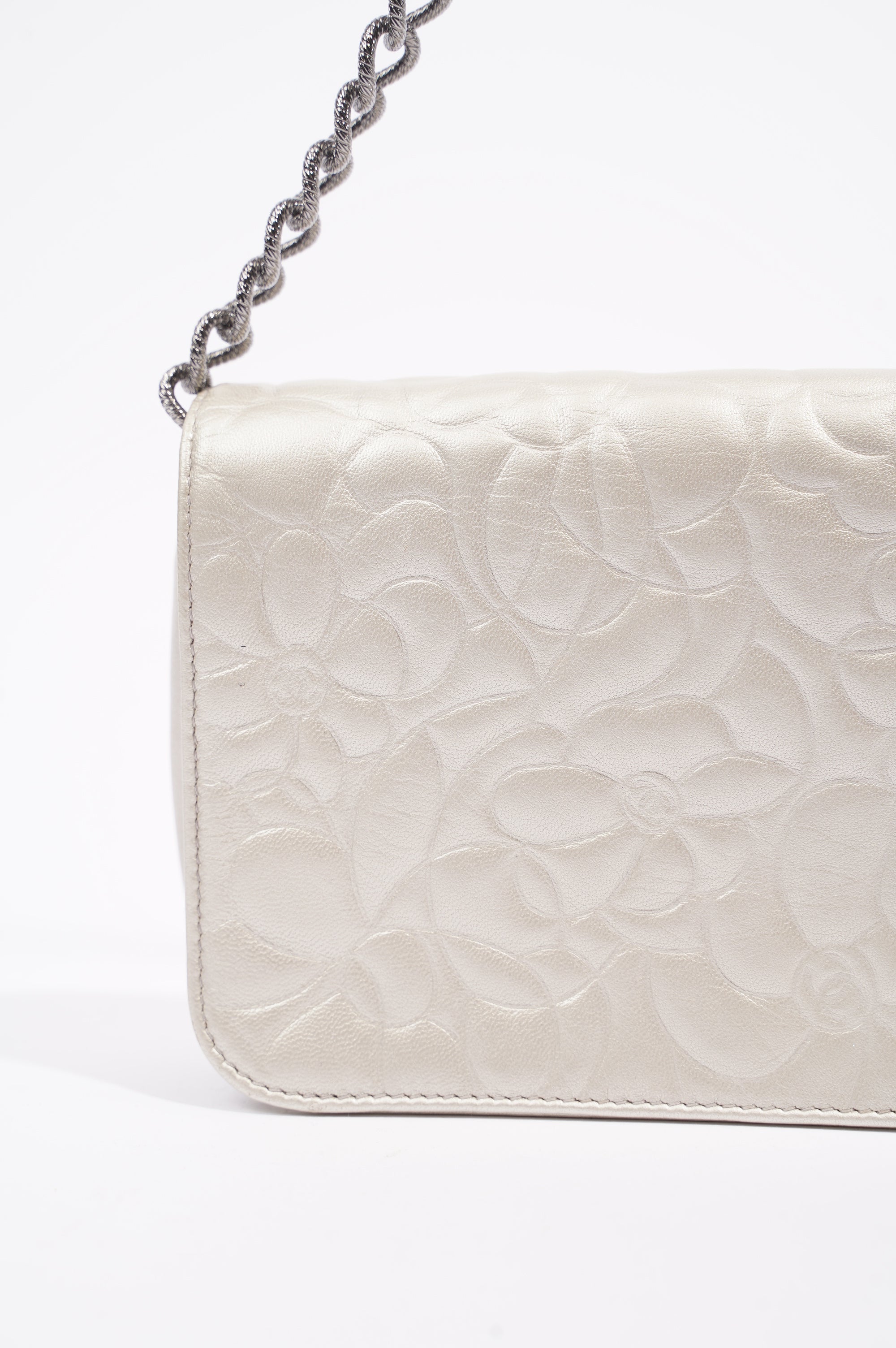 Chanel Womens Vintage Camellia Silver Lambskin