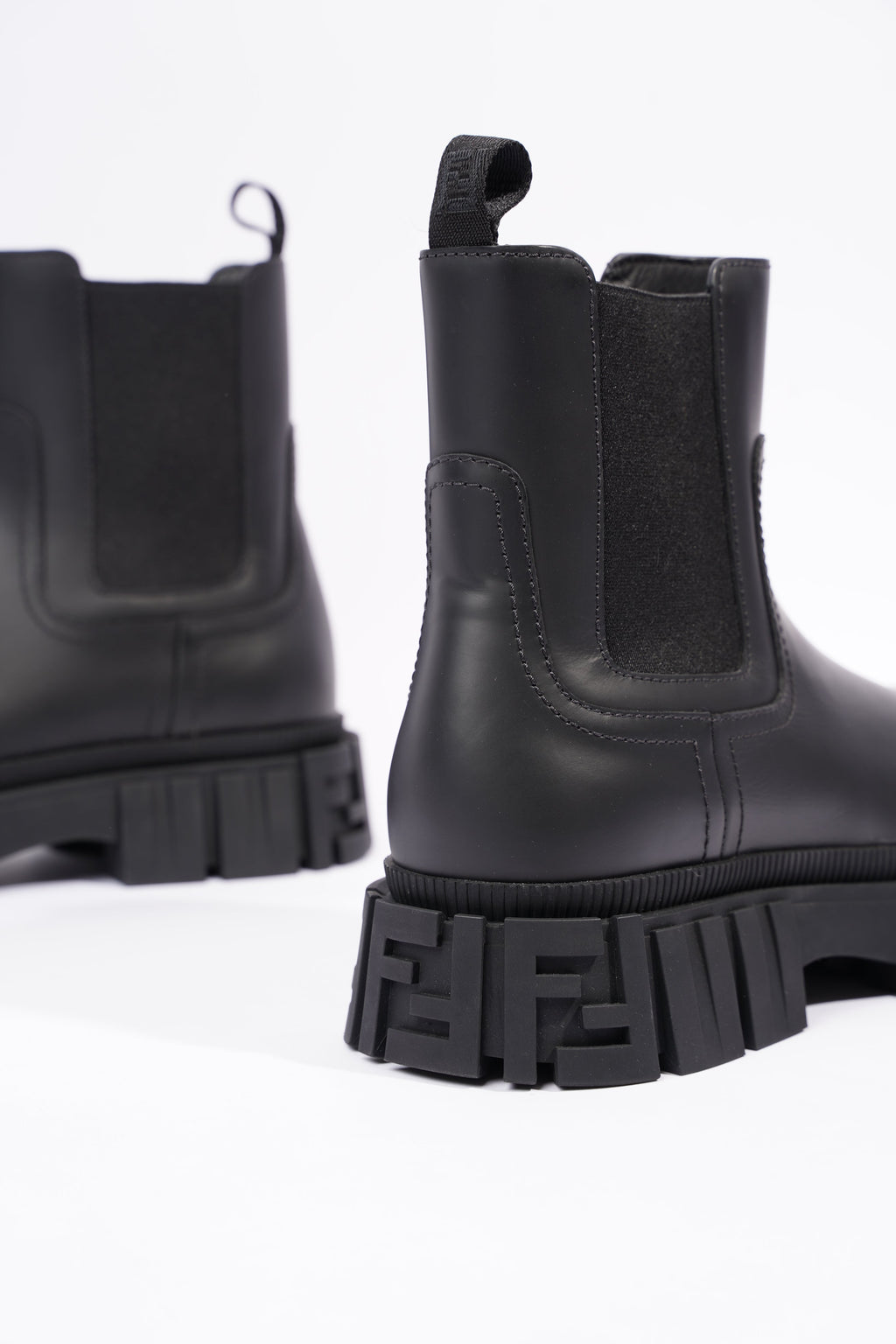 Fendi Mens Leather Chelsea Boot Black EU 41 / UK 7
