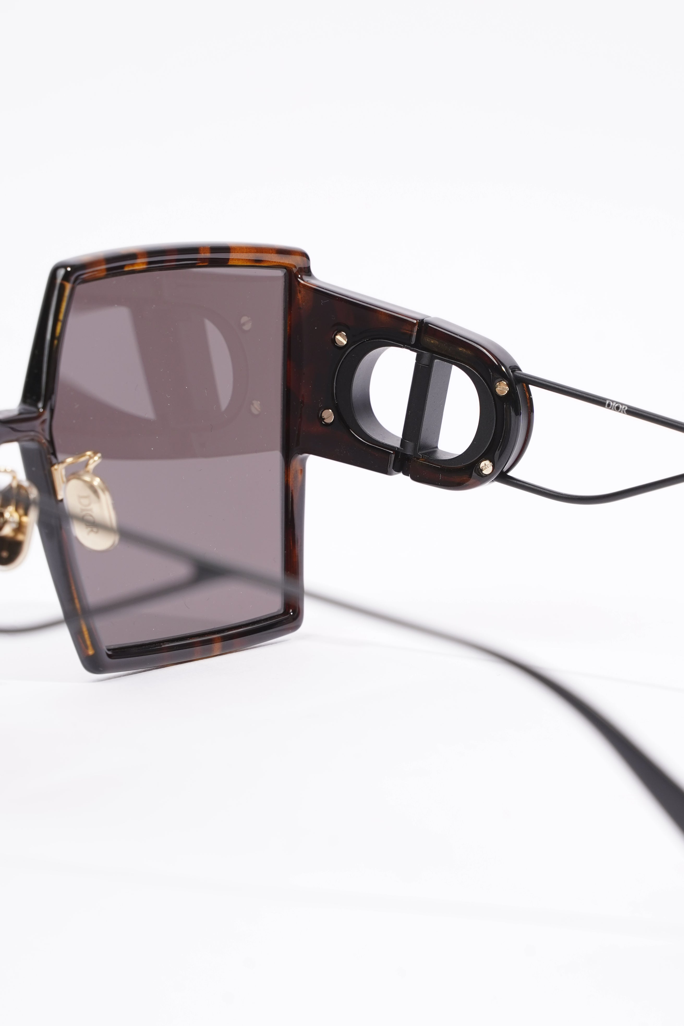 Christian Dior Womens 30 Montaigne Sunglasses Tortoise 130