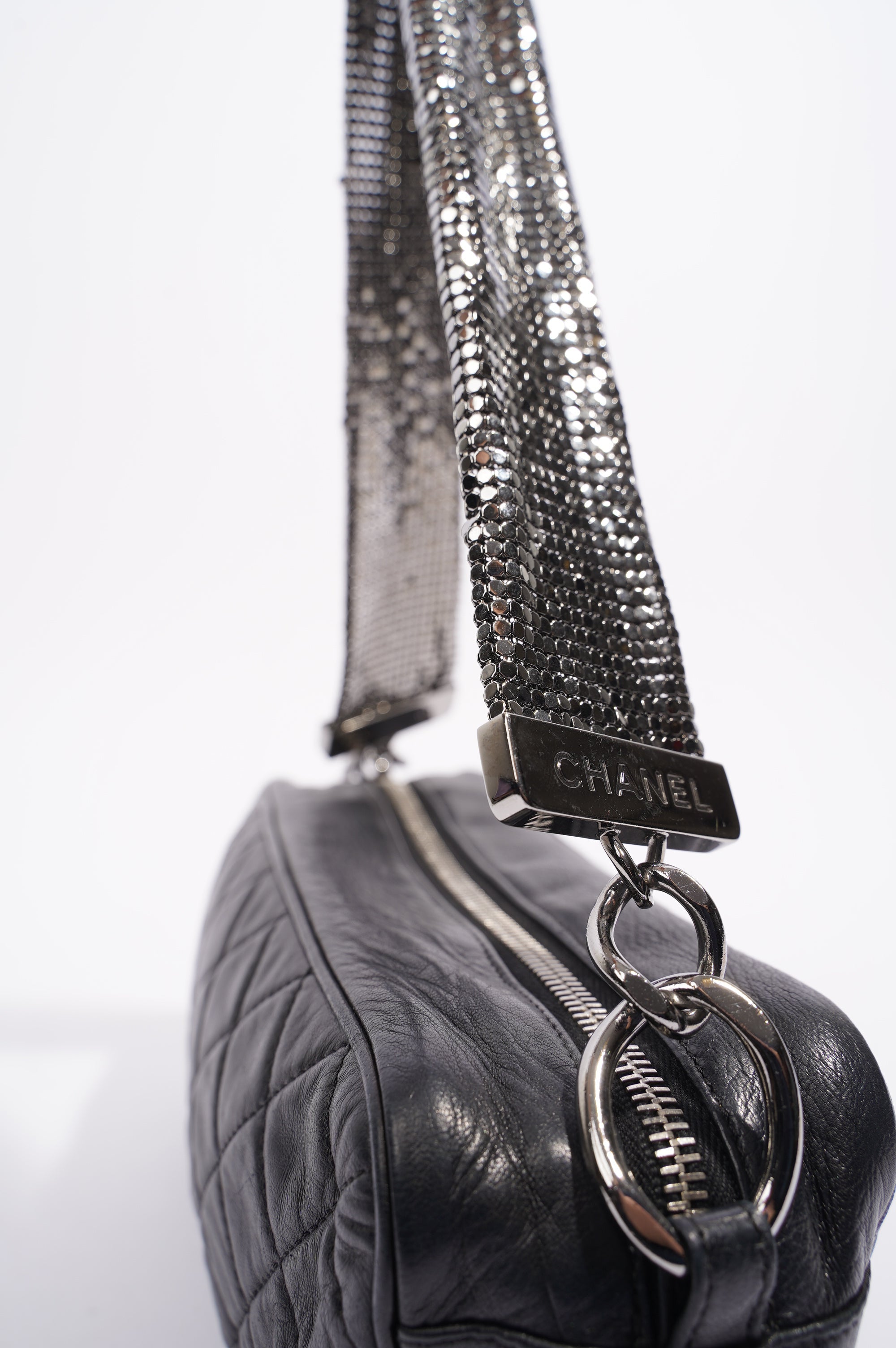 Chanel Womens Lambskin Quilted Leather Shoulder Bag Black