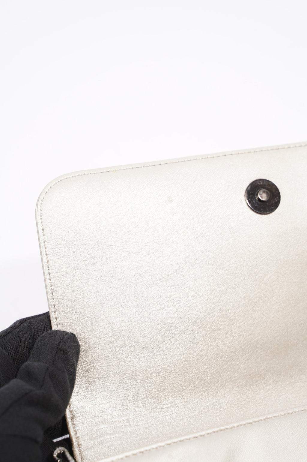 Chanel Womens Vintage Camellia Silver Lambskin