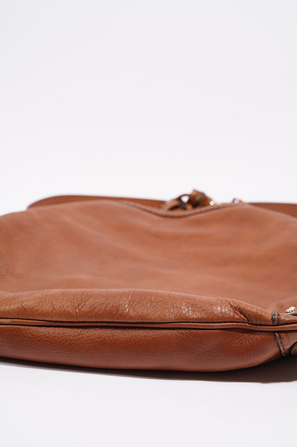 Gucci Womens Indy Hobo Oak