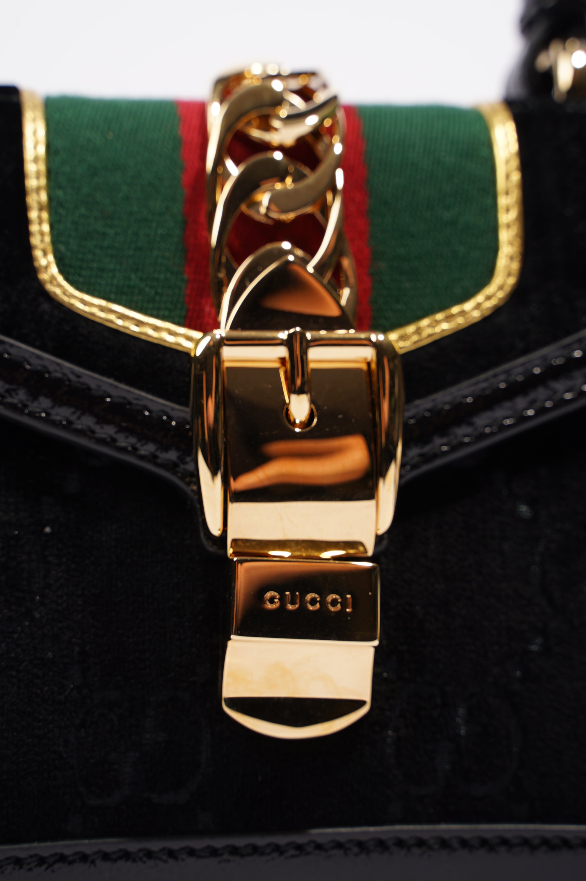 Gucci Womens Sylvie Mini Bag Black Velvet / Green / Red