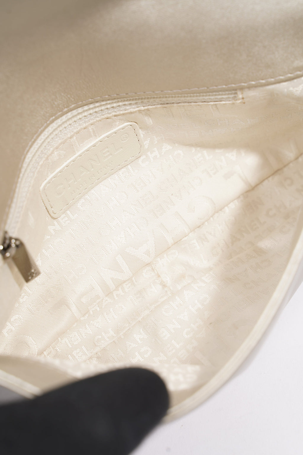 Chanel Womens Vintage Camellia Silver Lambskin