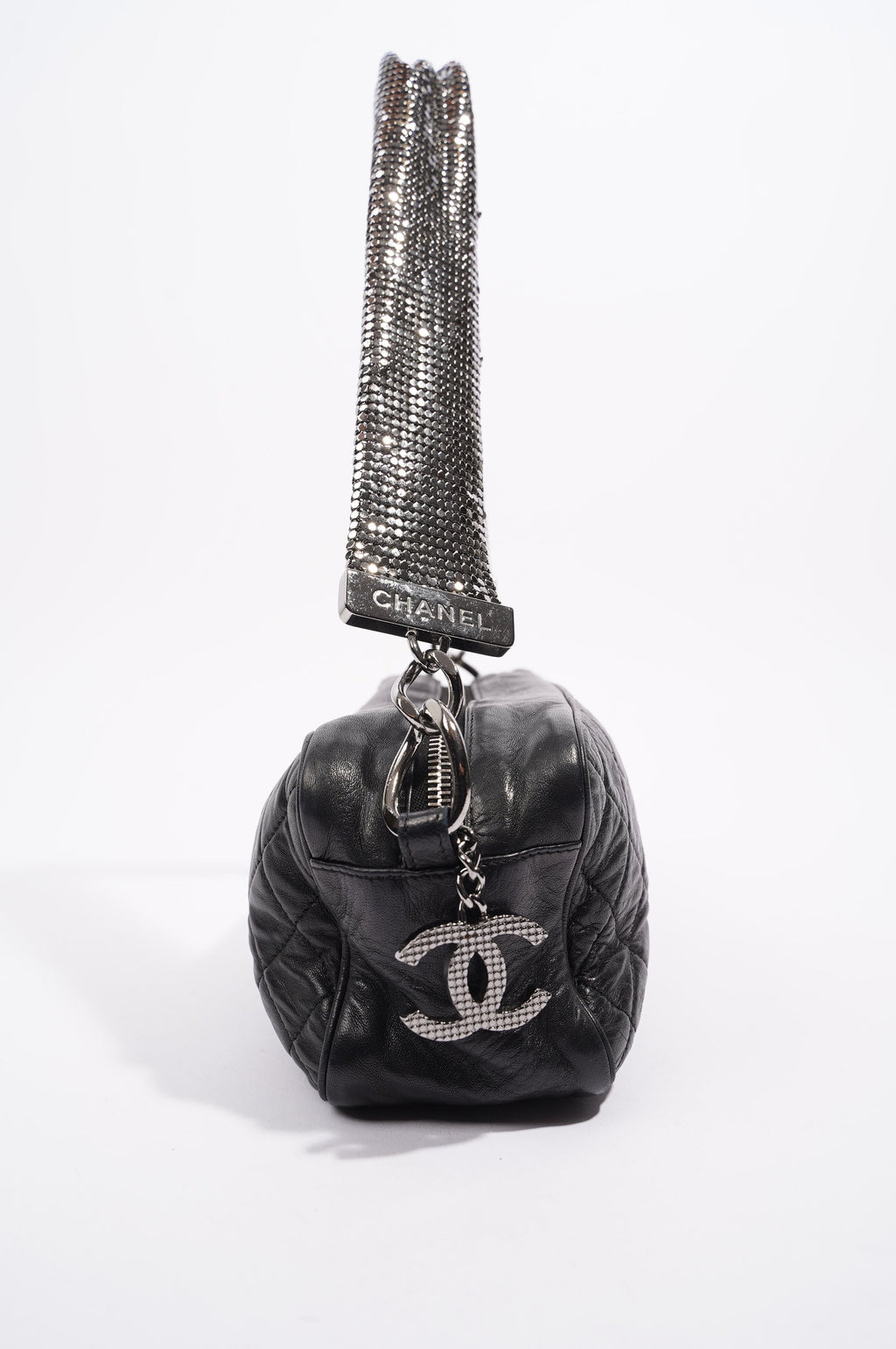 Chanel Womens Lambskin Quilted Leather Shoulder Bag Black