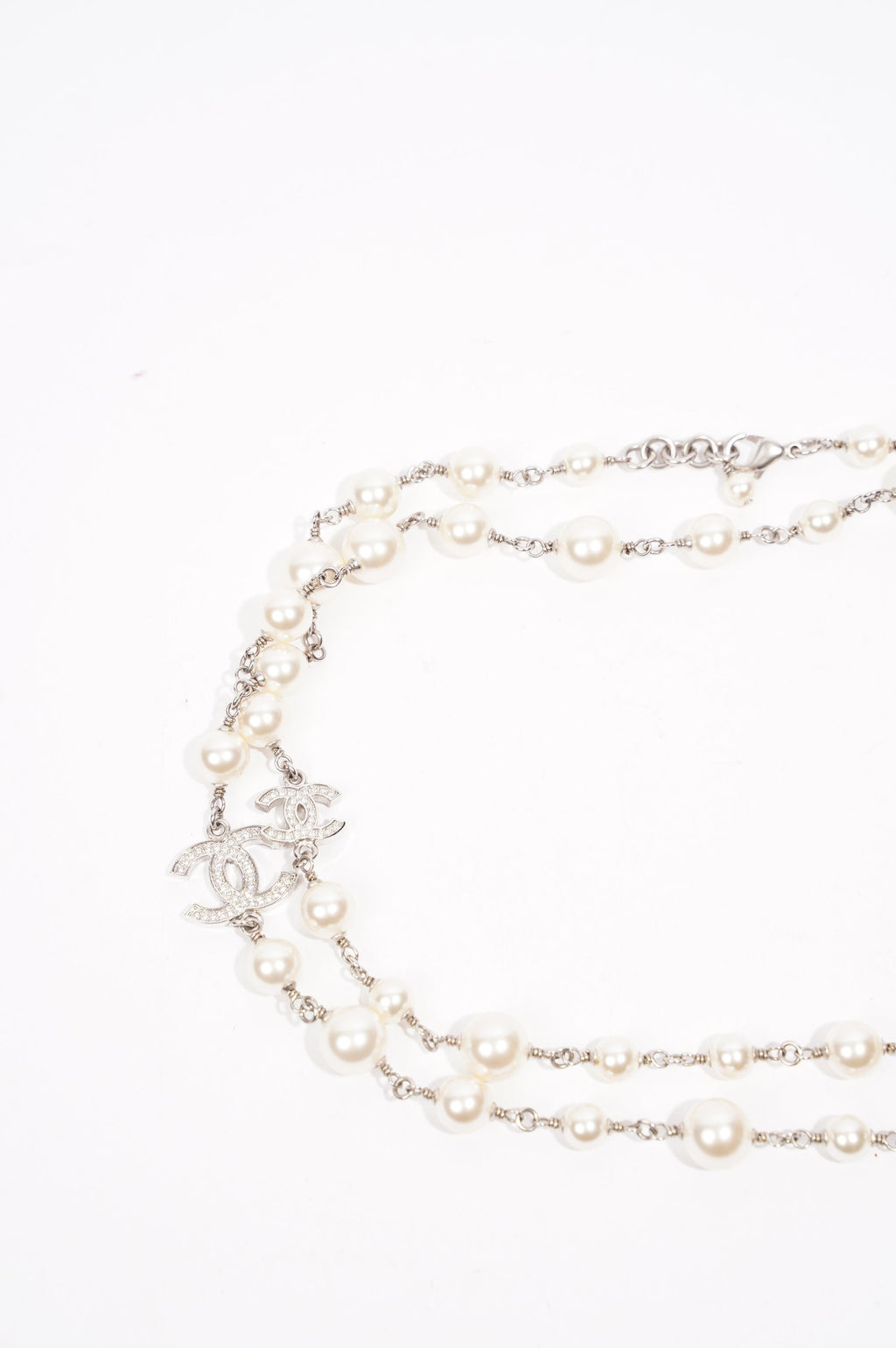 Chanel Womens Long Pearl Necklace Silver Finish / Pearls