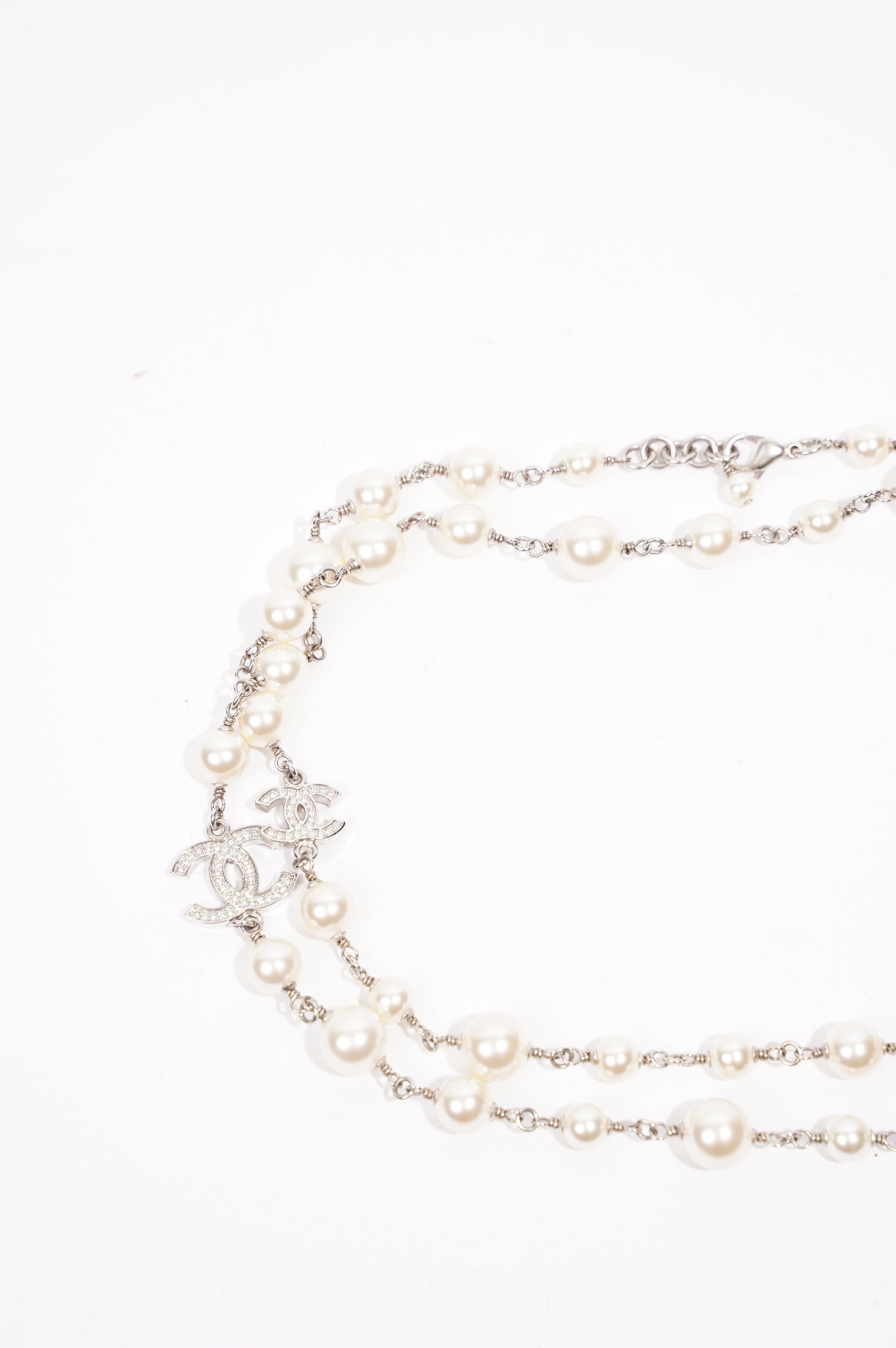 Chanel Womens Long Pearl Necklace Silver Finish / Pearls