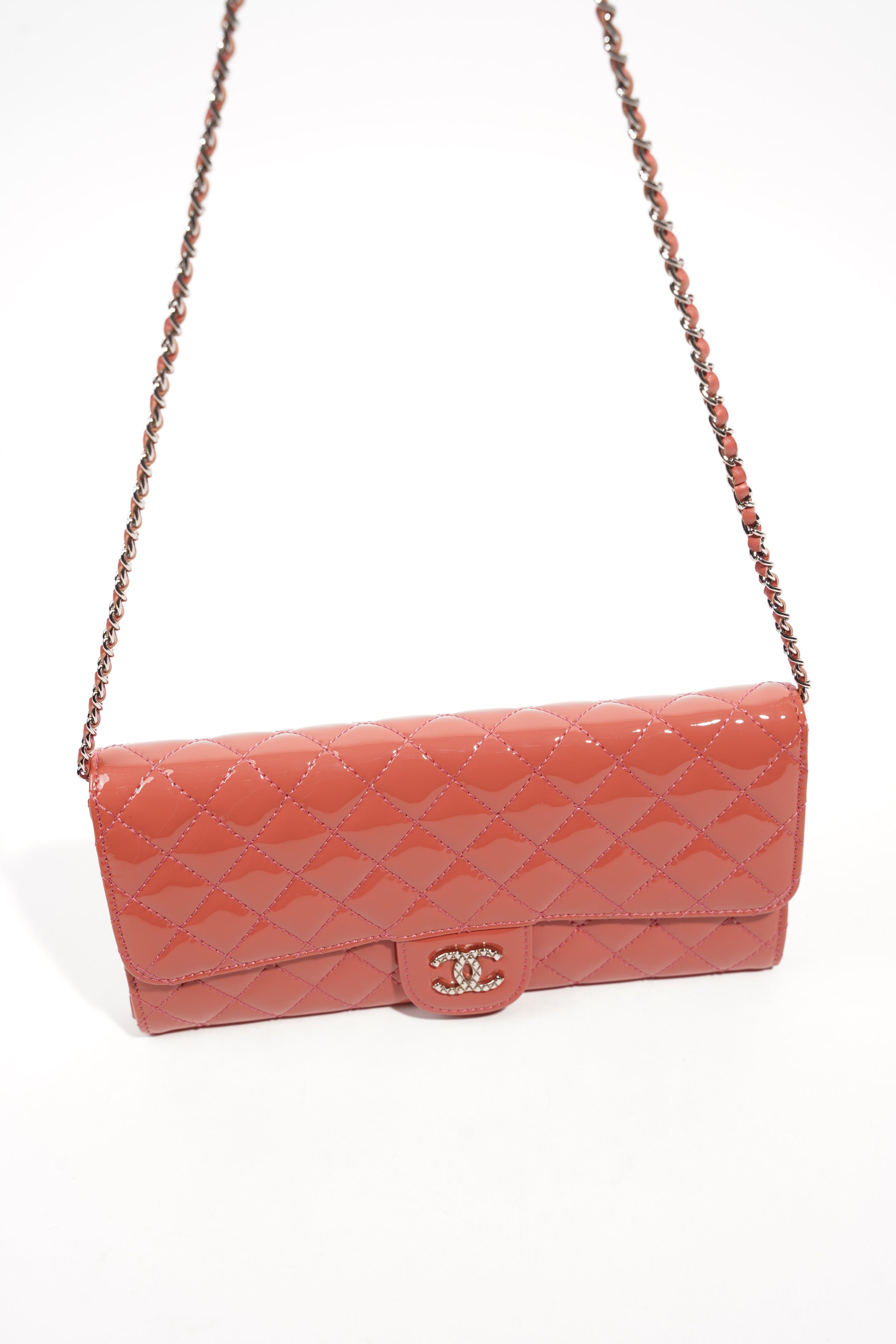 Chanel Womens Brilliant East West Flap Wallet on Chain