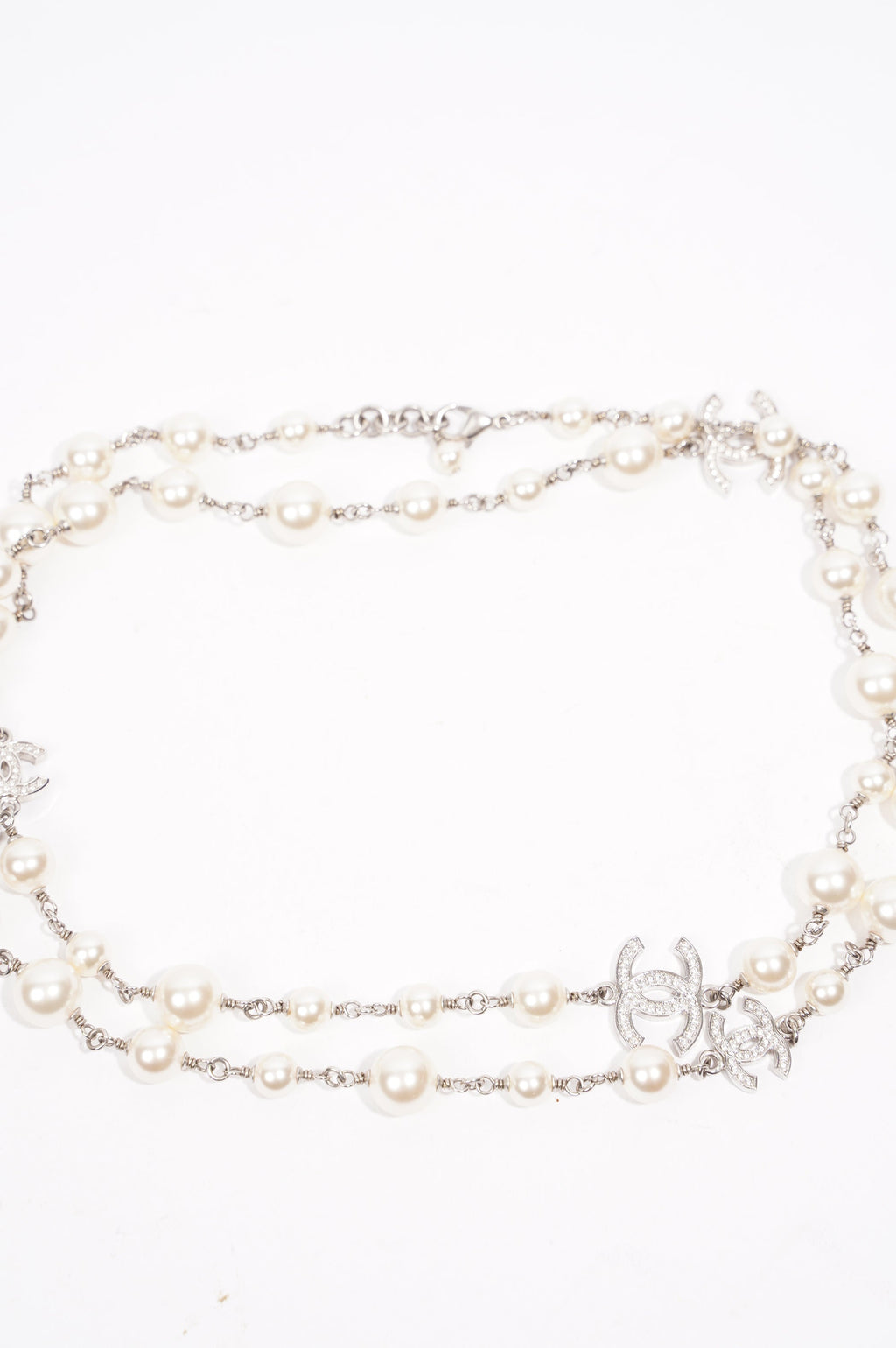 Chanel Womens Long Pearl Necklace Silver Finish / Pearls