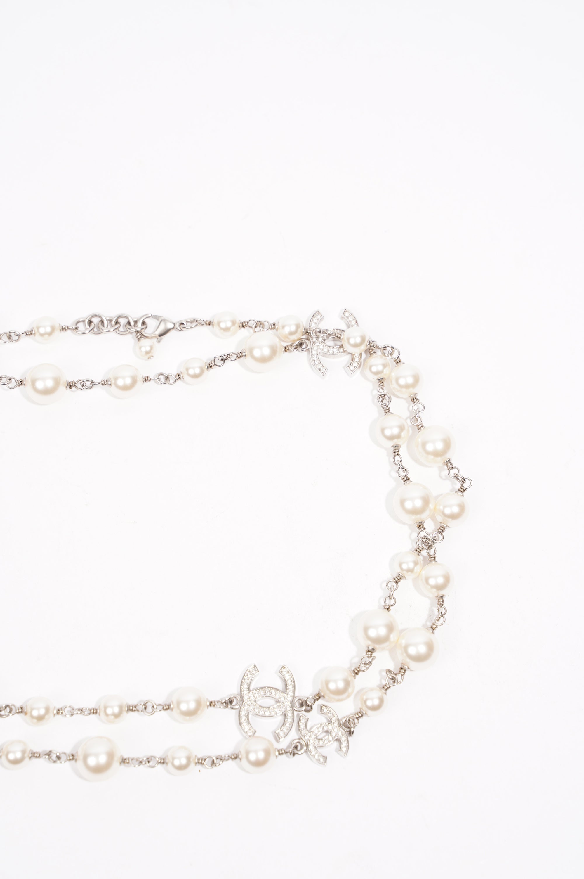 Chanel Womens Long Pearl Necklace Silver Finish / Pearls