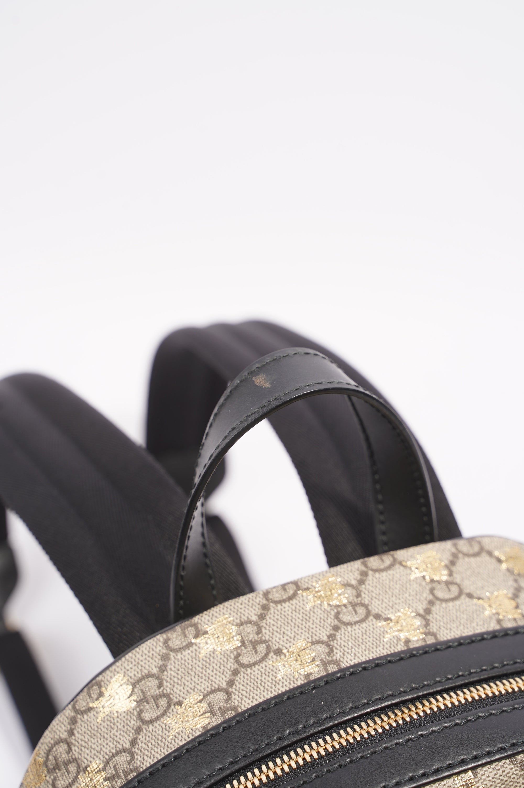 Gucci Womens GG Supreme Bees Backpack Brown / Gold Canvas Small