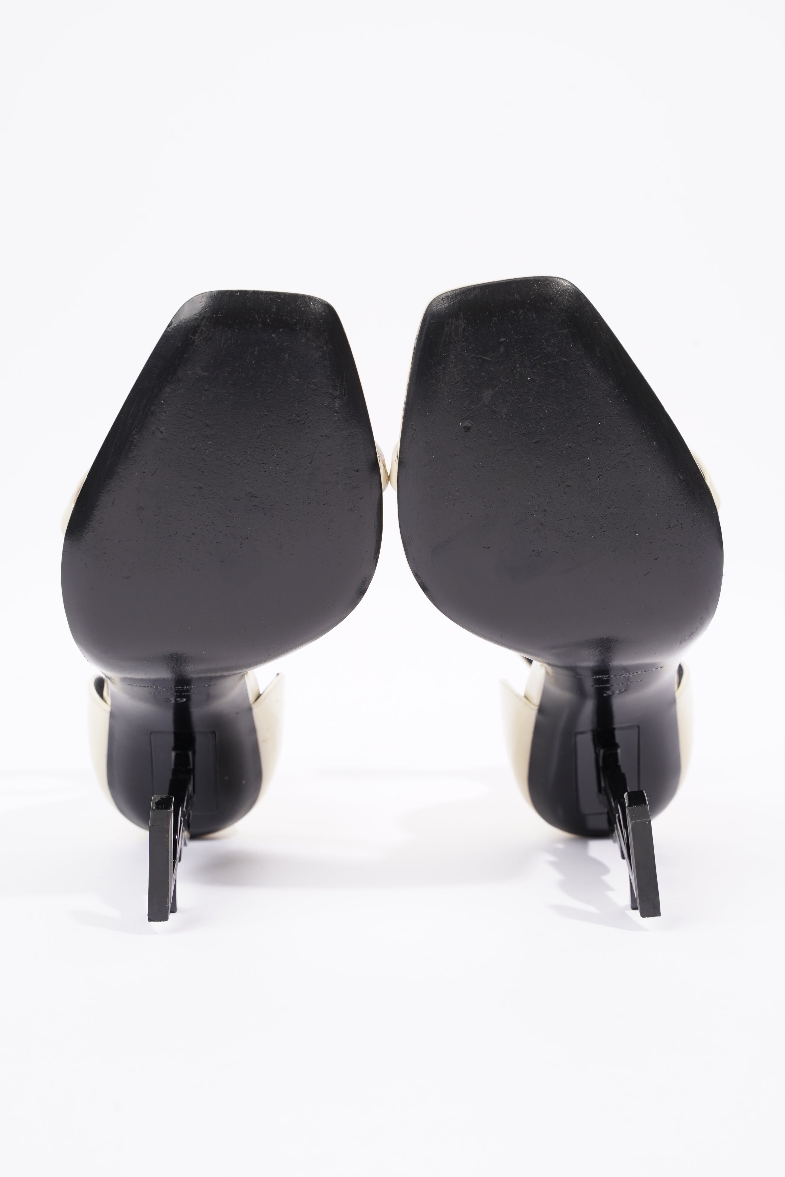 Saint Laurent Womens Opyum 110 Patent Cream EU 39 / UK 6