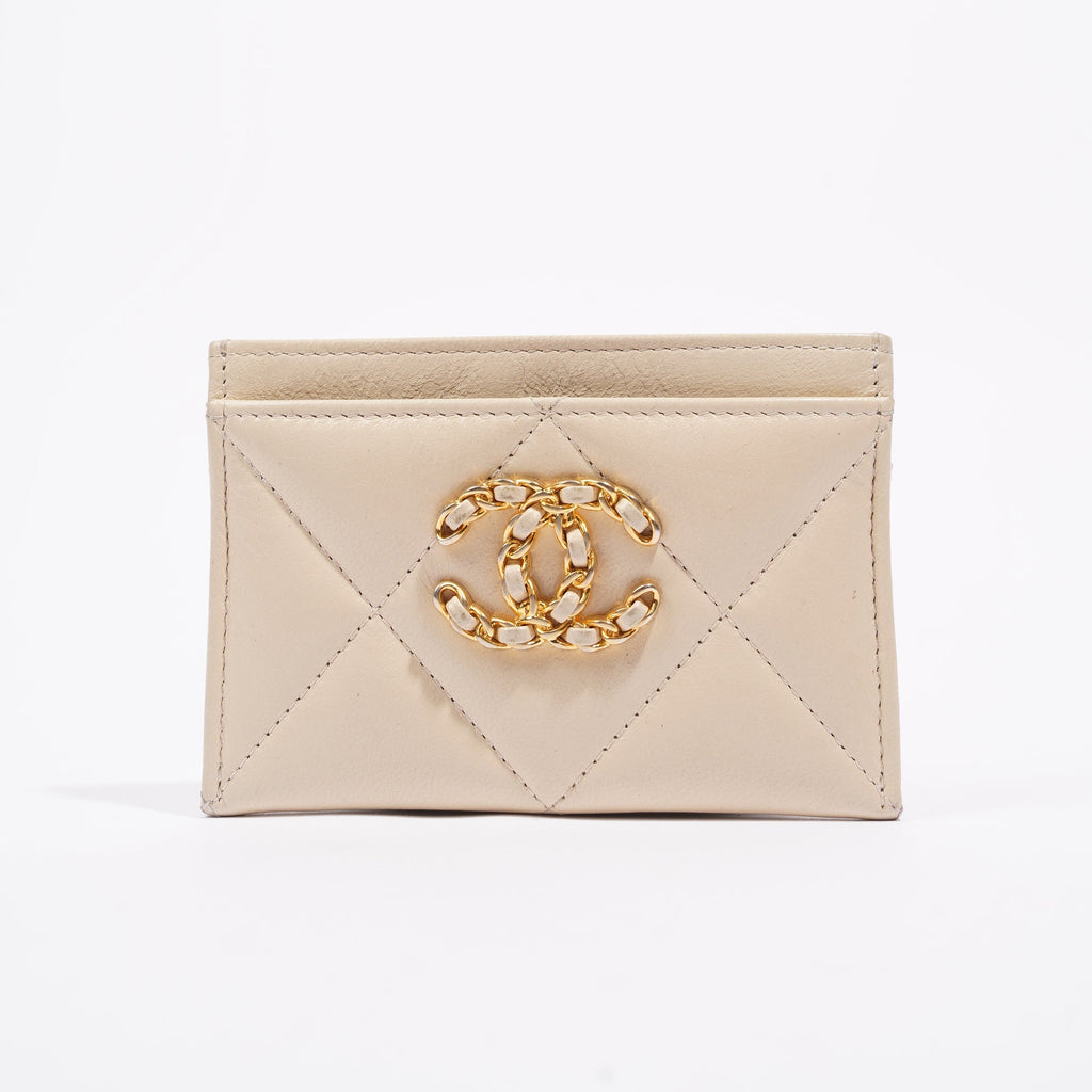 Chanel Womens 19 Cardholder Cream Lambskin